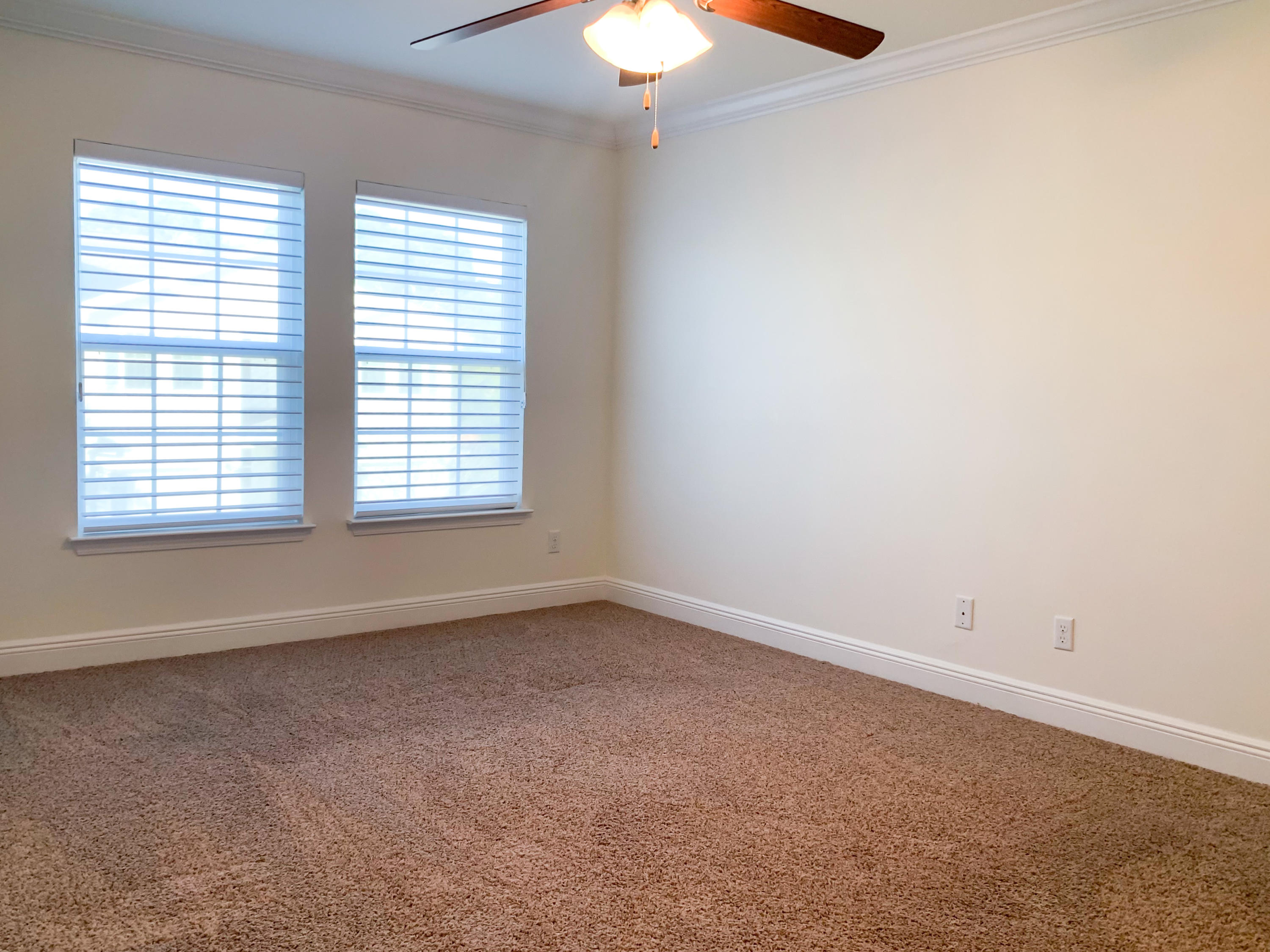 WATER OAKS T/H - Residential