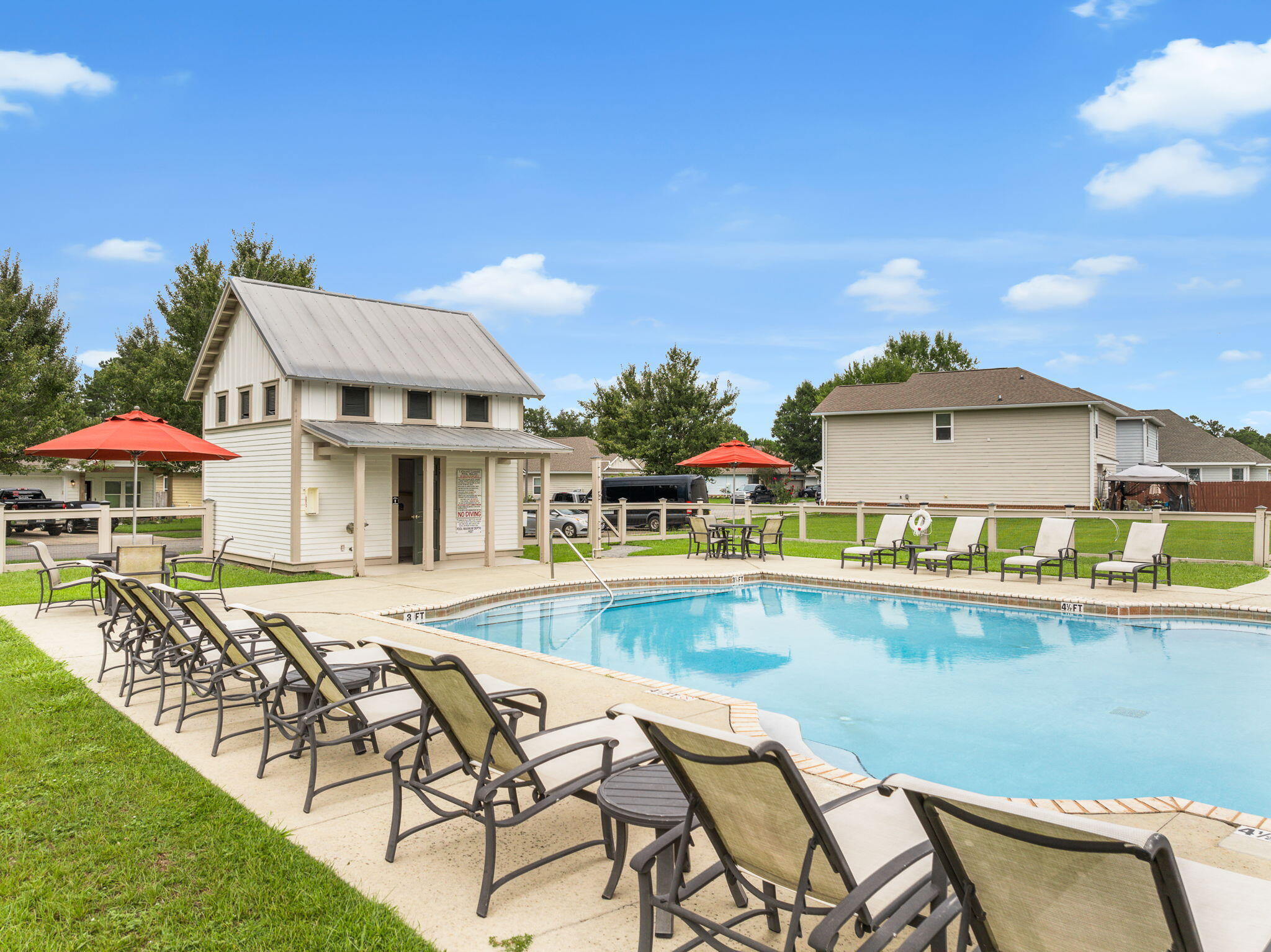 LAGRANGE LANDING - Residential
