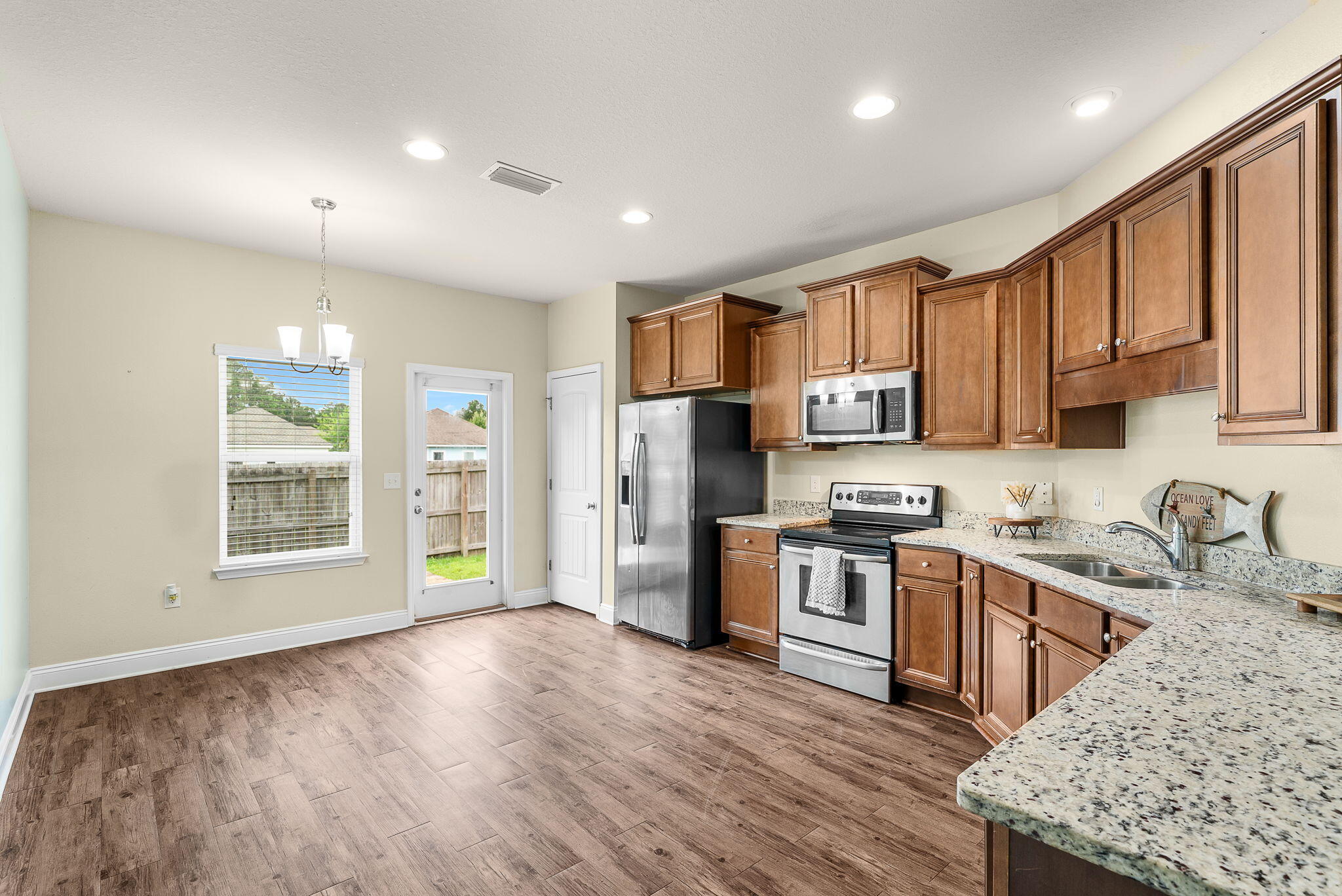 LAGRANGE LANDING - Residential