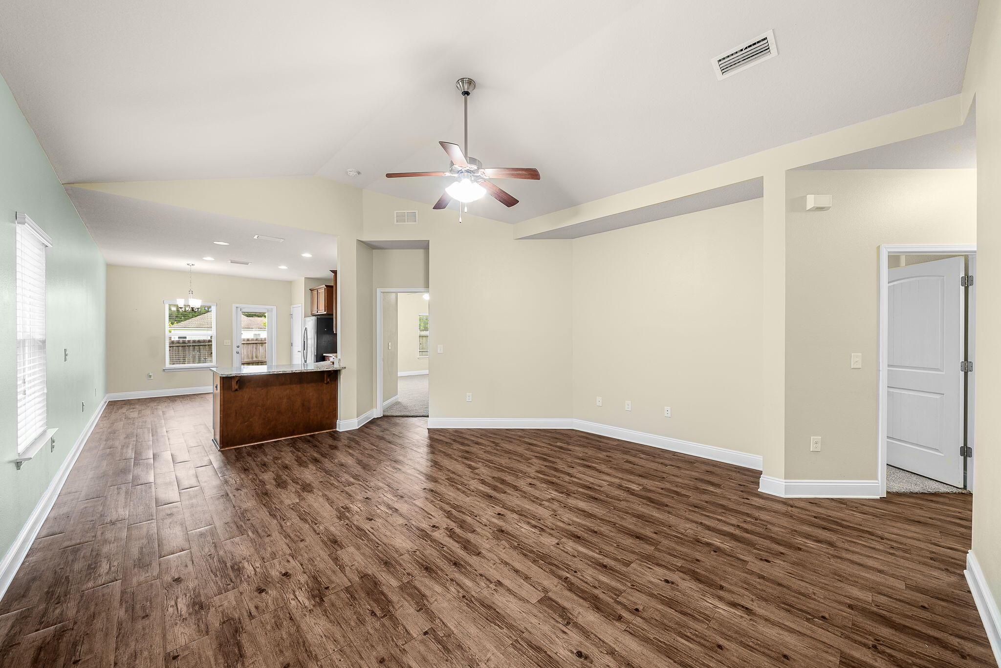 LAGRANGE LANDING - Residential