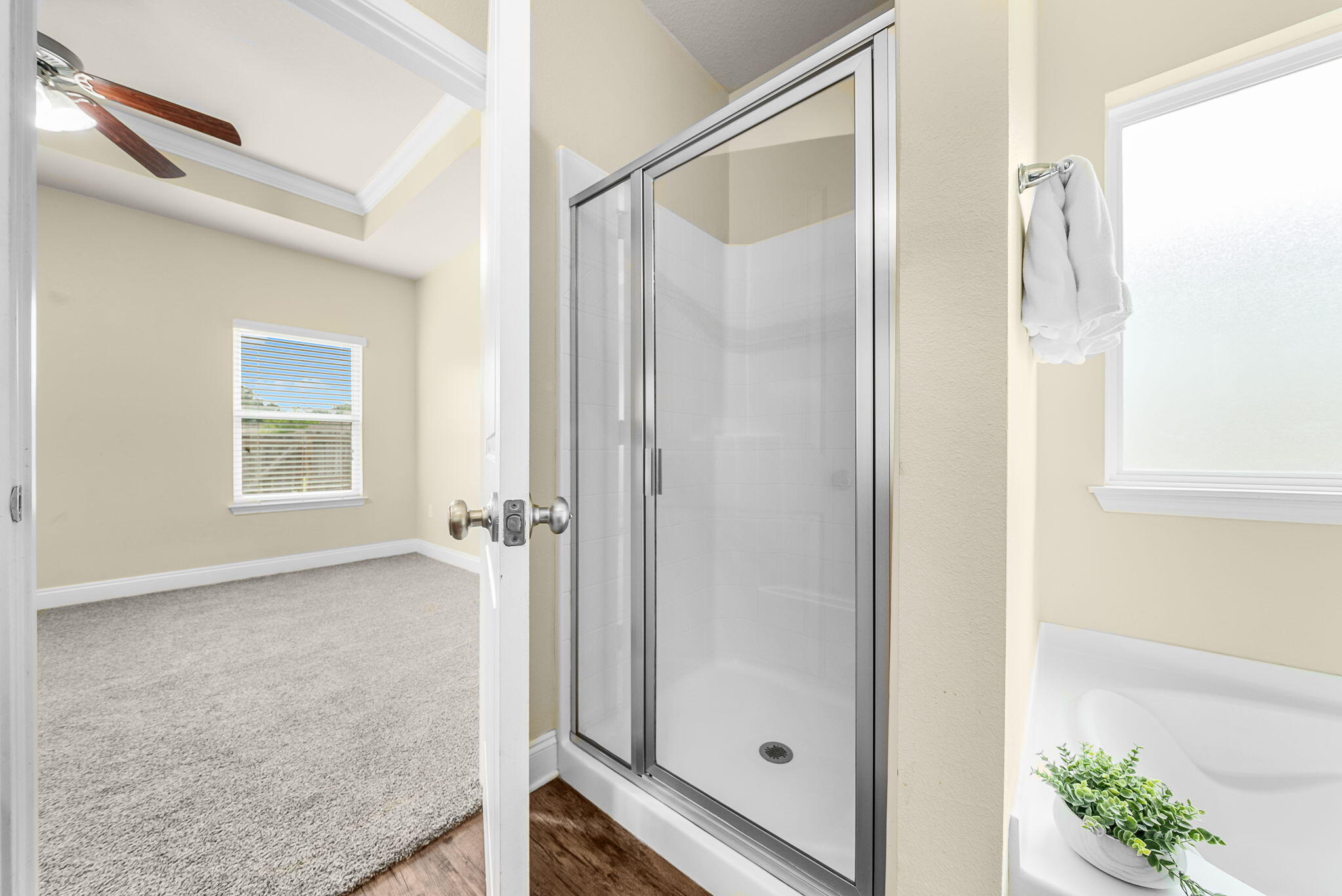 LAGRANGE LANDING - Residential