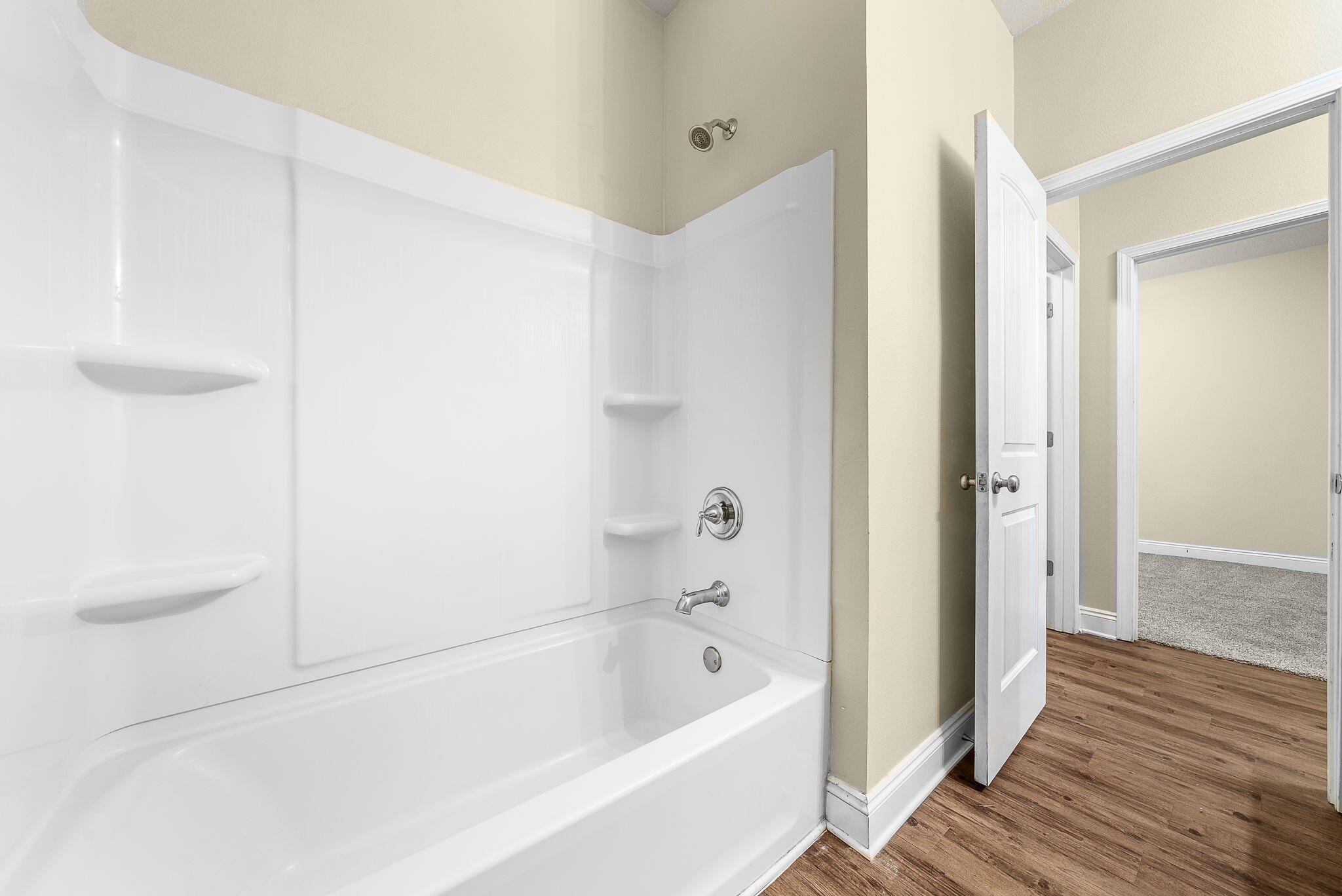LAGRANGE LANDING - Residential