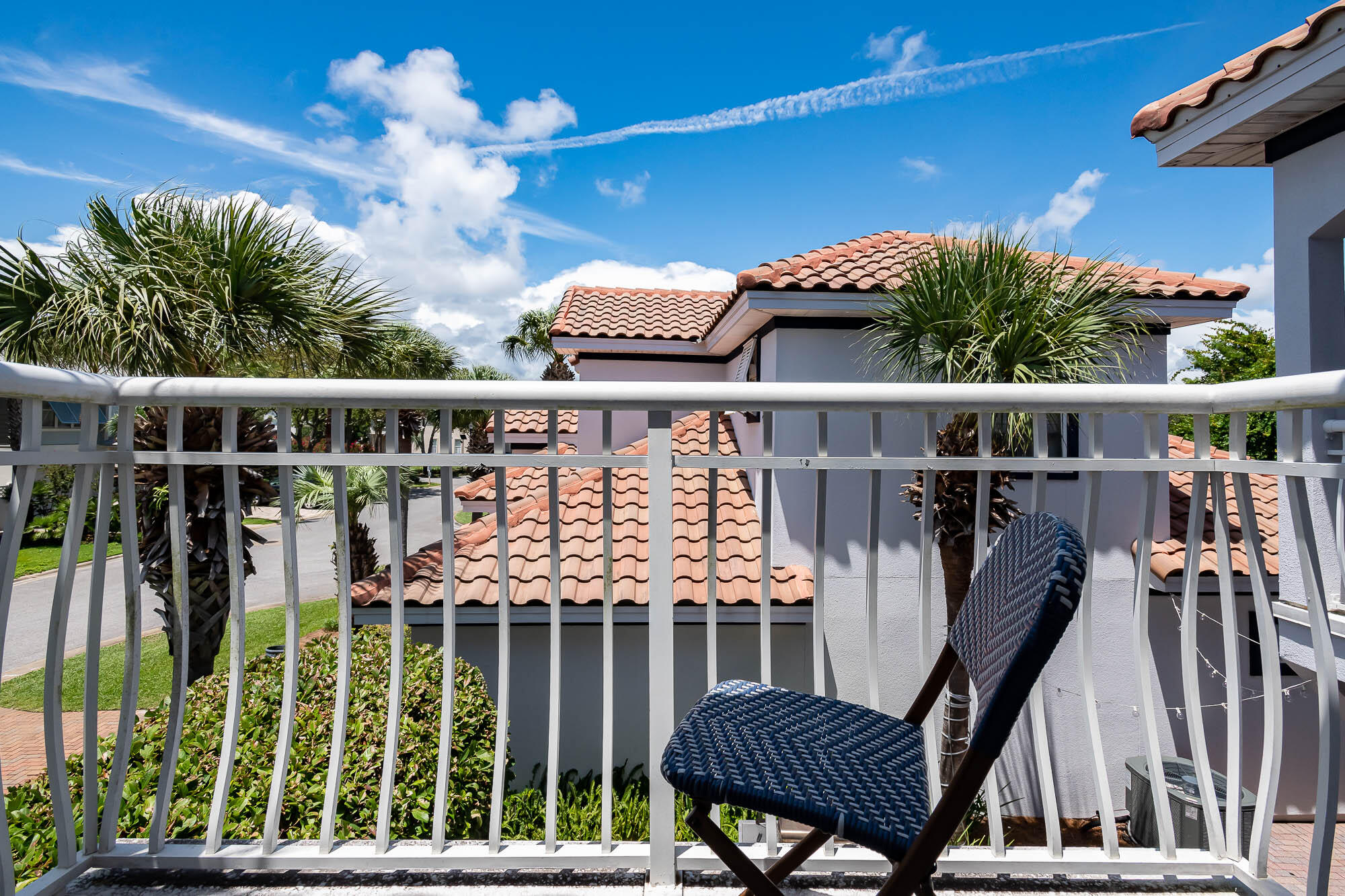 EMERALD WATERS VILLAGE - Residential