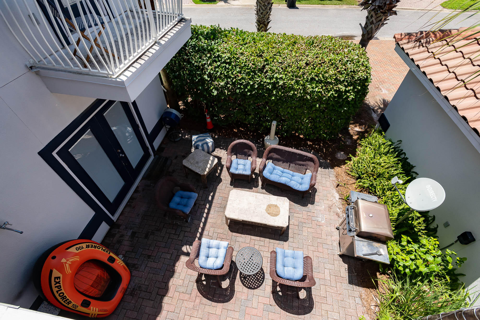 EMERALD WATERS VILLAGE - Residential