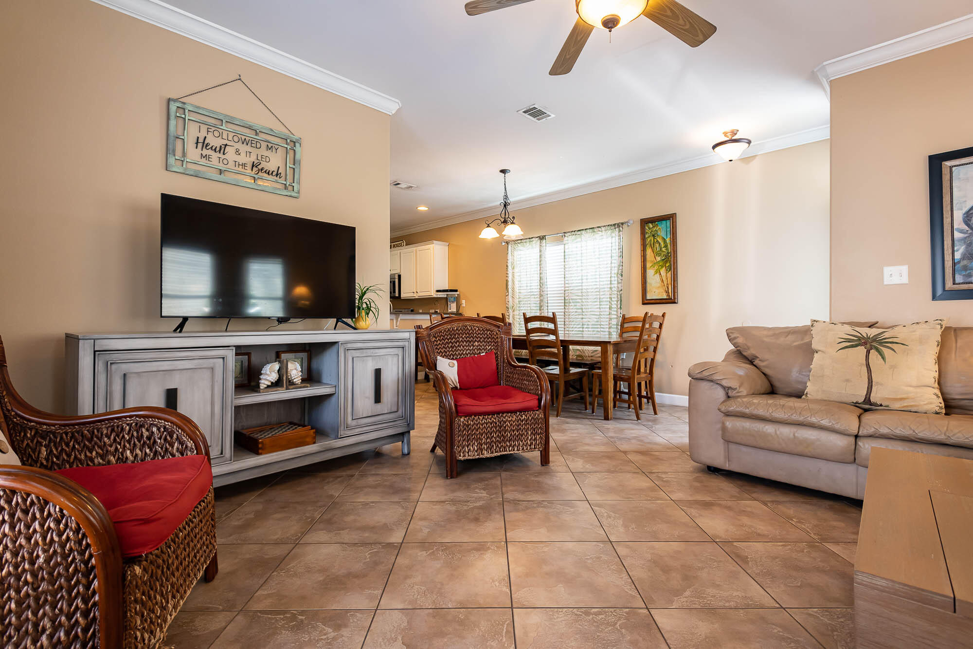 EMERALD WATERS VILLAGE - Residential