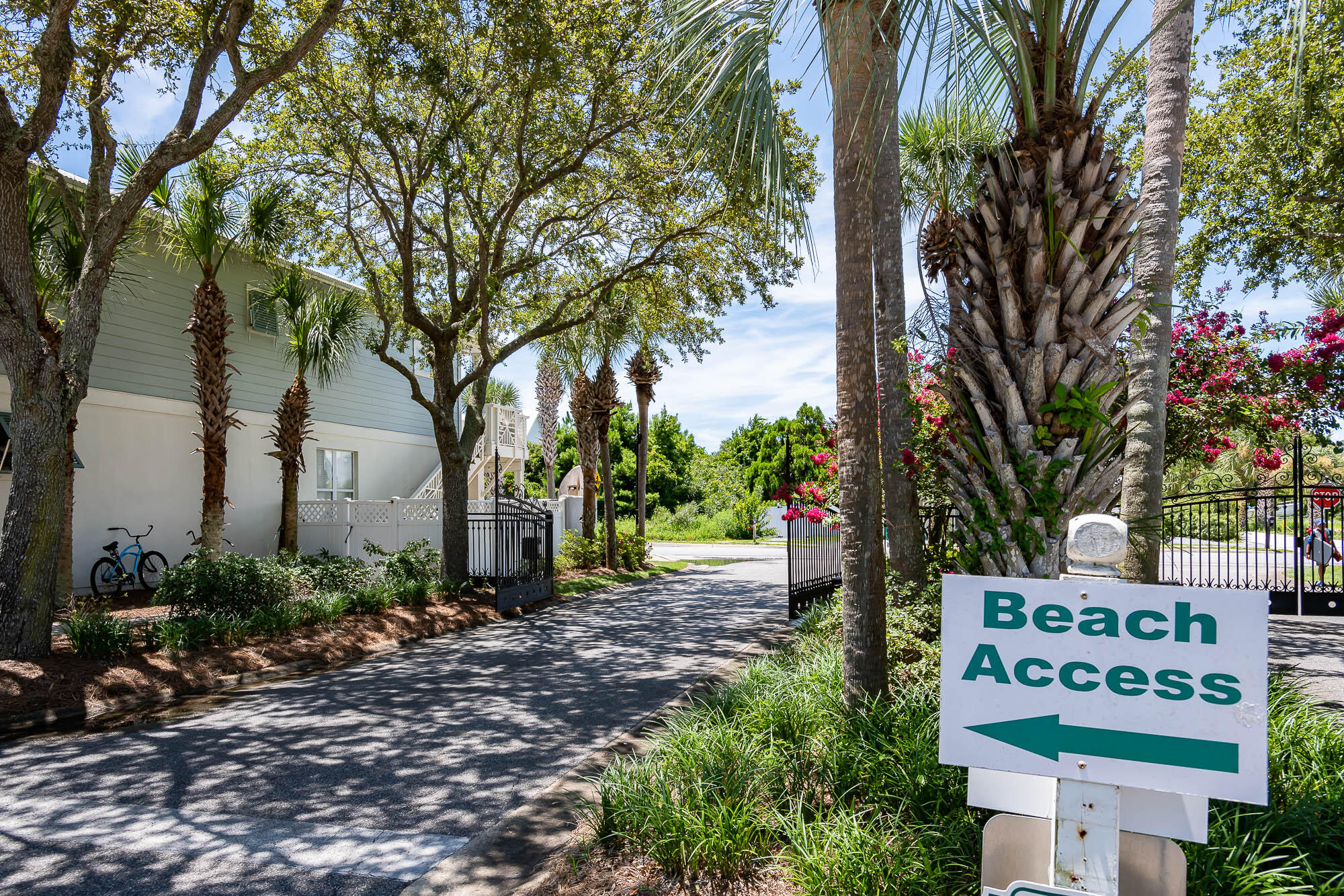 EMERALD WATERS VILLAGE - Residential