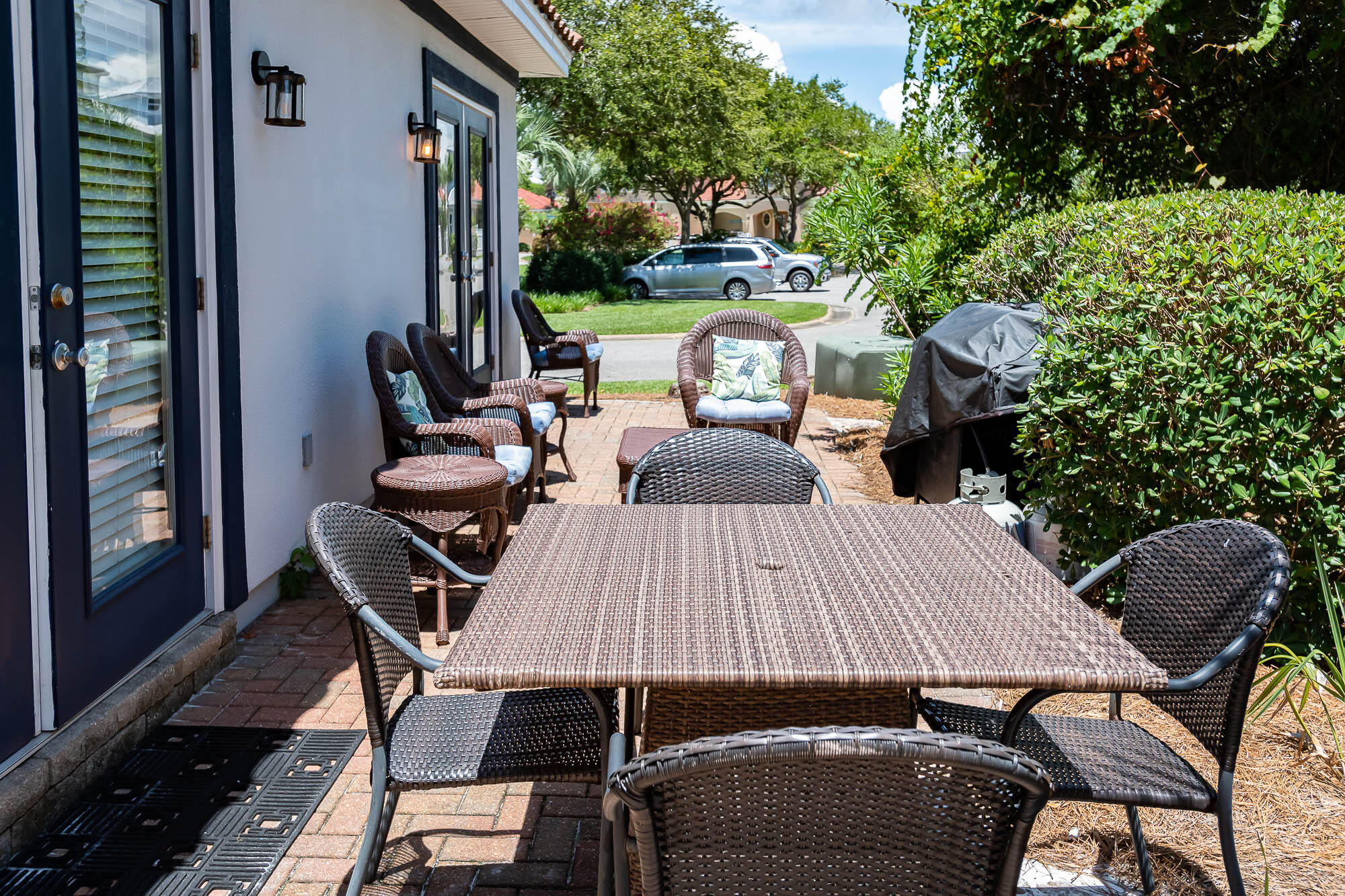 EMERALD WATERS VILLAGE - Residential