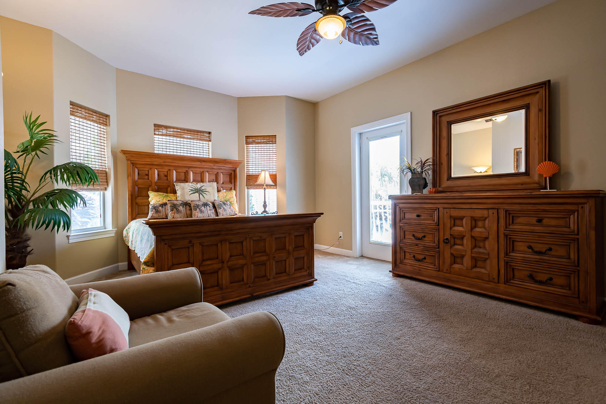 EMERALD WATERS VILLAGE - Residential