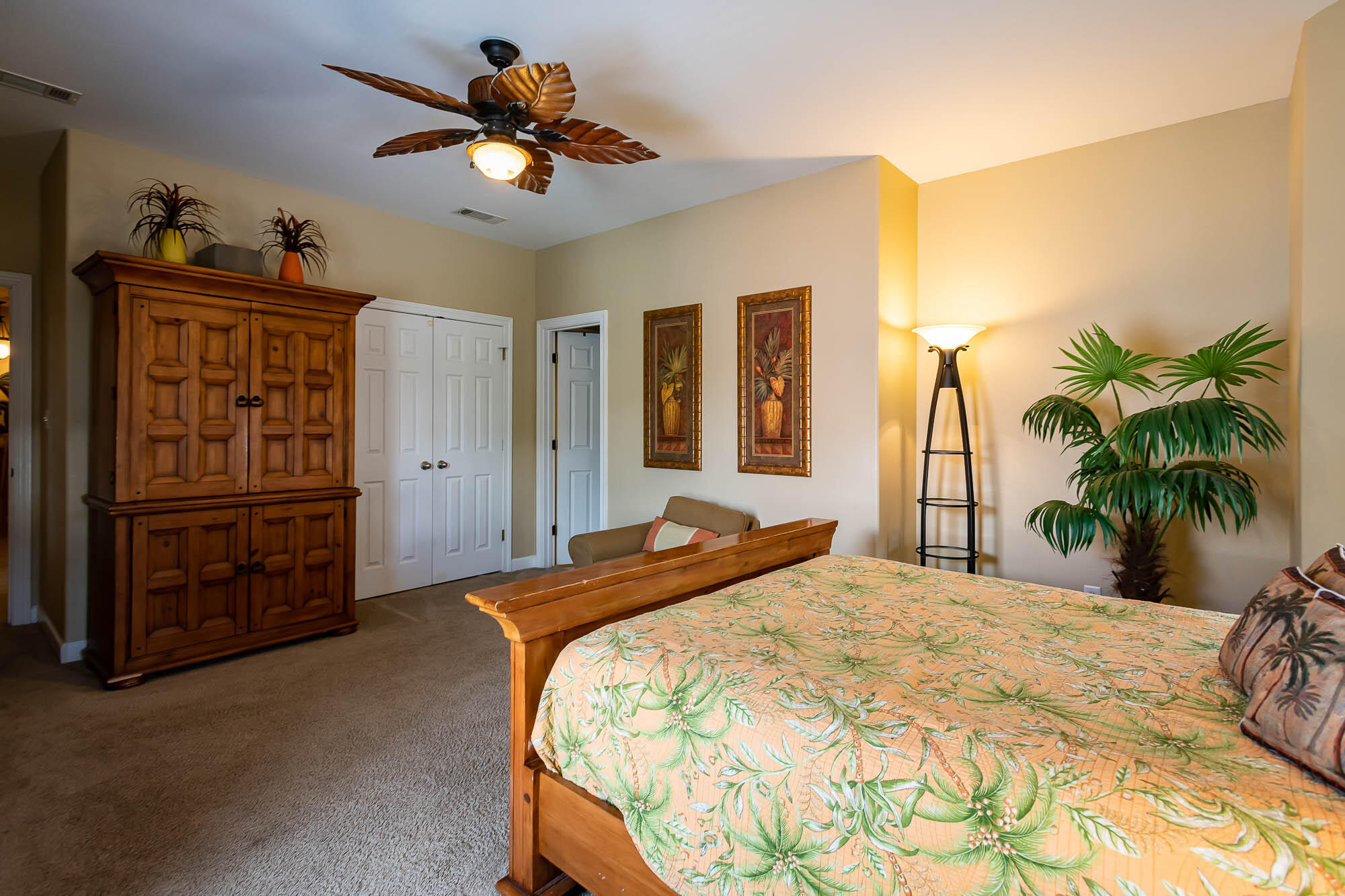 EMERALD WATERS VILLAGE - Residential