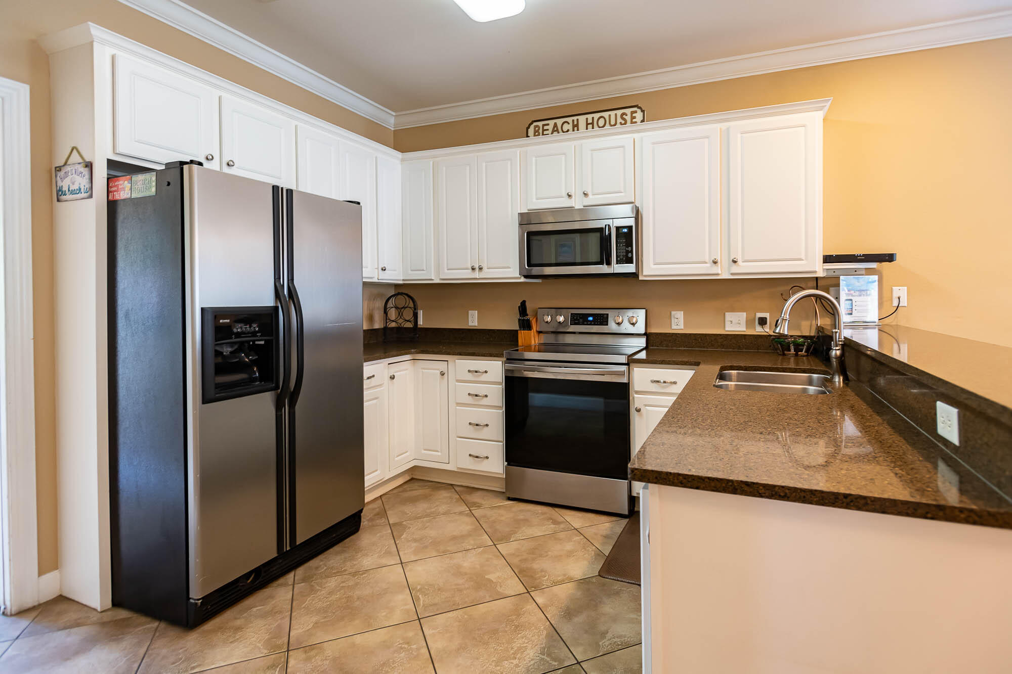 EMERALD WATERS VILLAGE - Residential