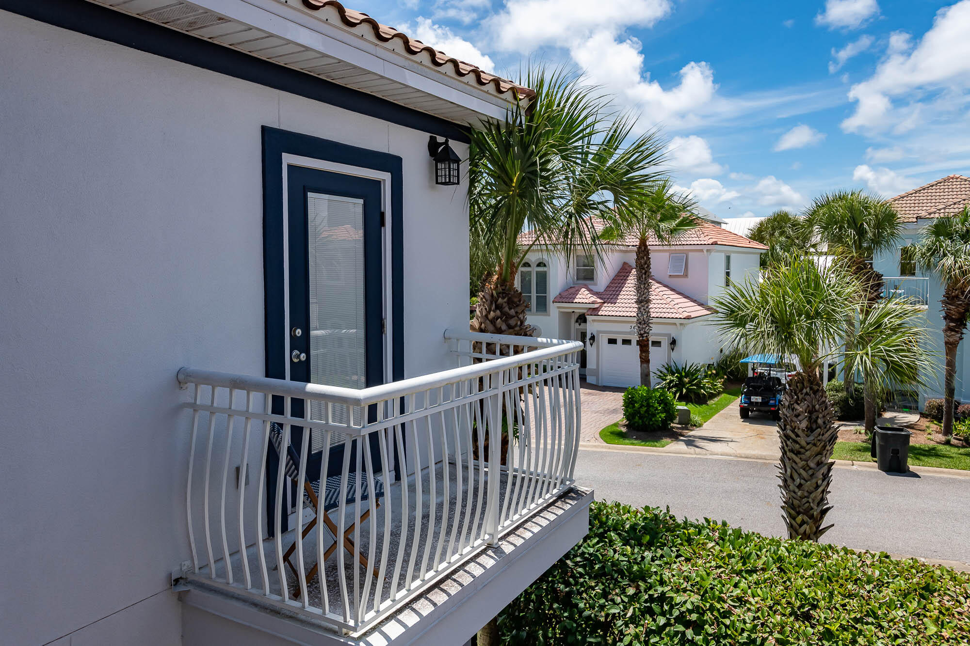 EMERALD WATERS VILLAGE - Residential