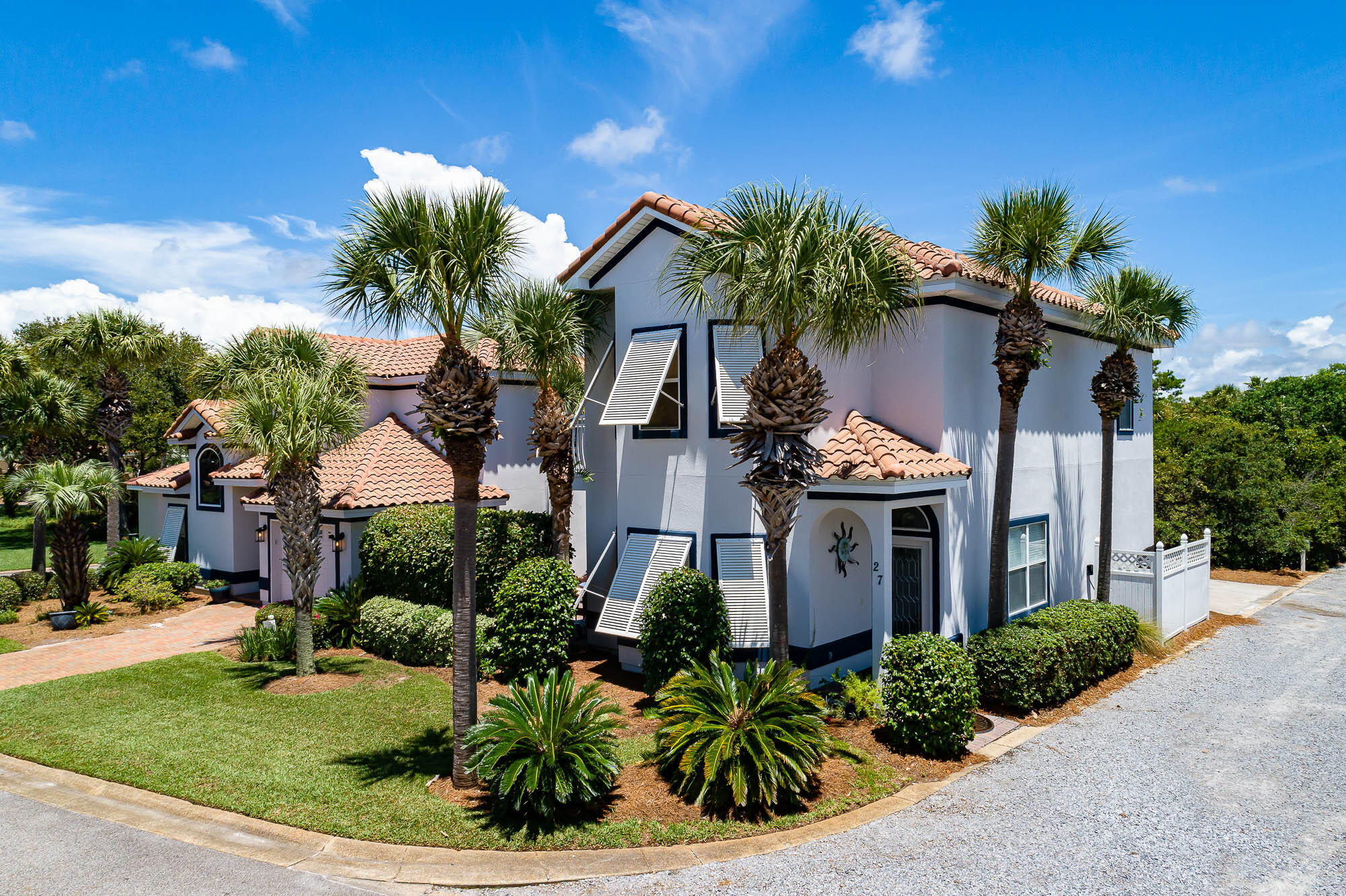 EMERALD WATERS VILLAGE - Residential