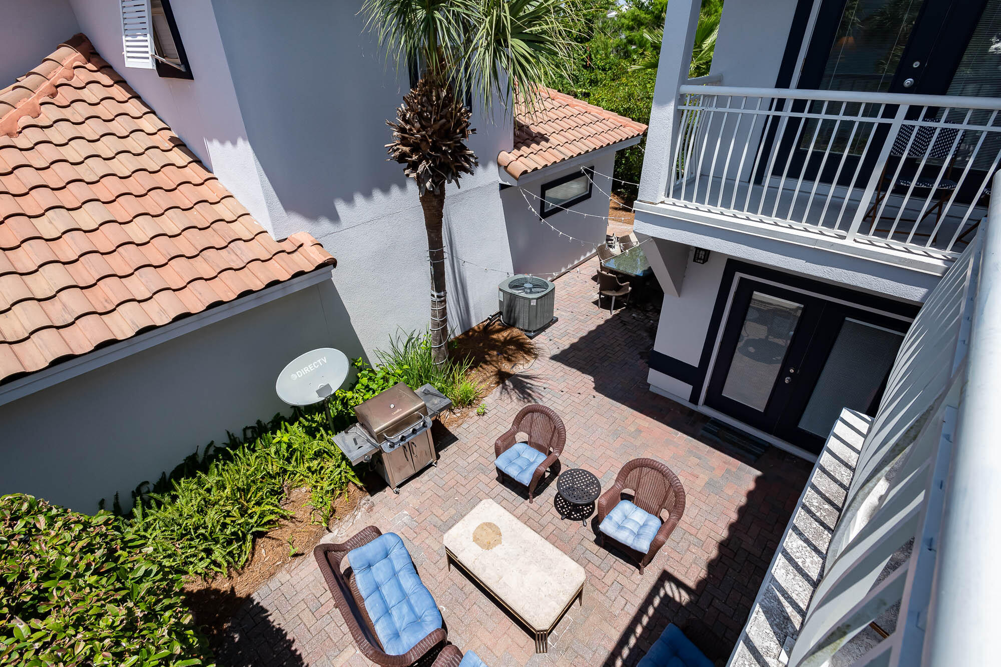 EMERALD WATERS VILLAGE - Residential