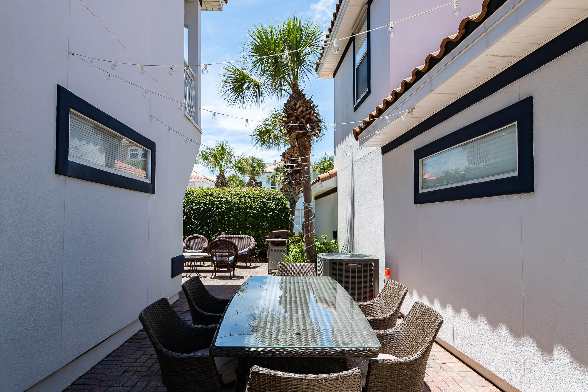 EMERALD WATERS VILLAGE - Residential