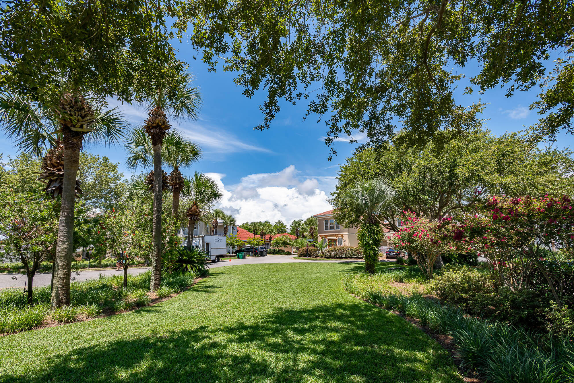 EMERALD WATERS VILLAGE - Residential