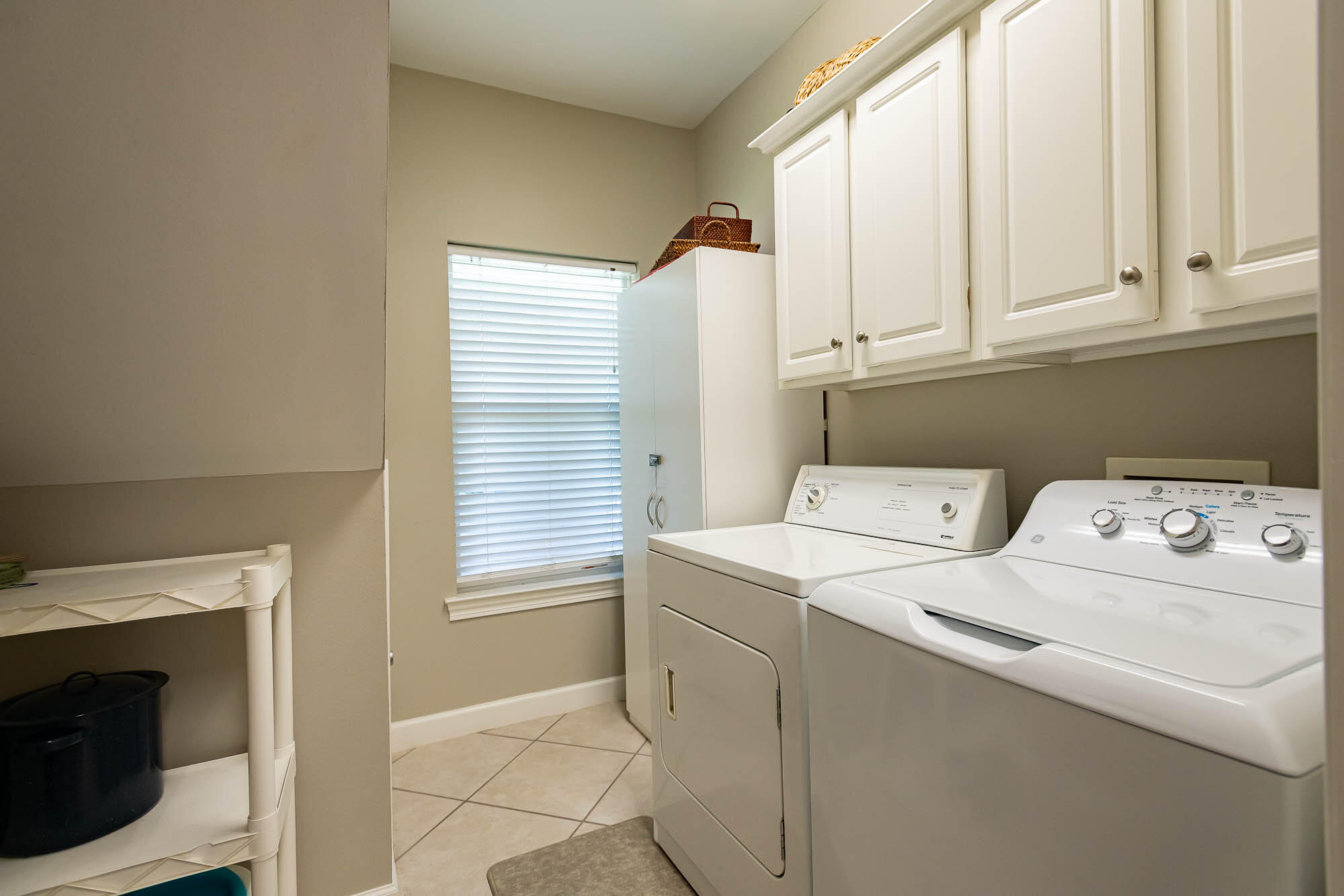 EMERALD WATERS VILLAGE - Residential