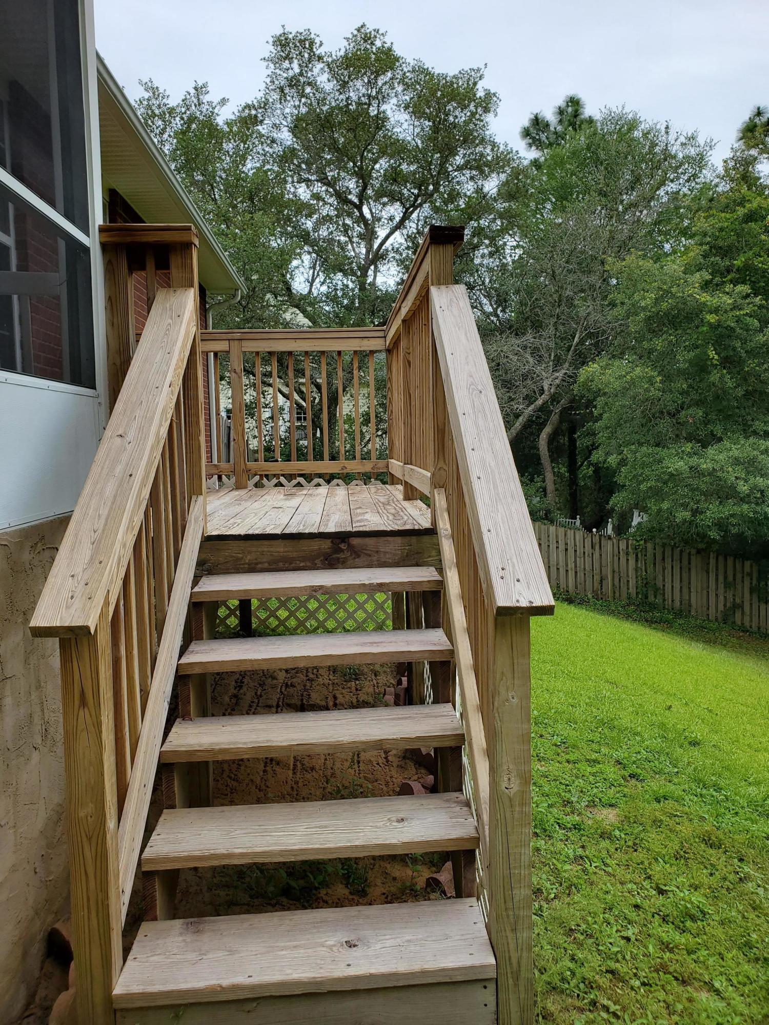 ROCKY BAYOU COUNTRY CLUB ESTATES 9 - Residential