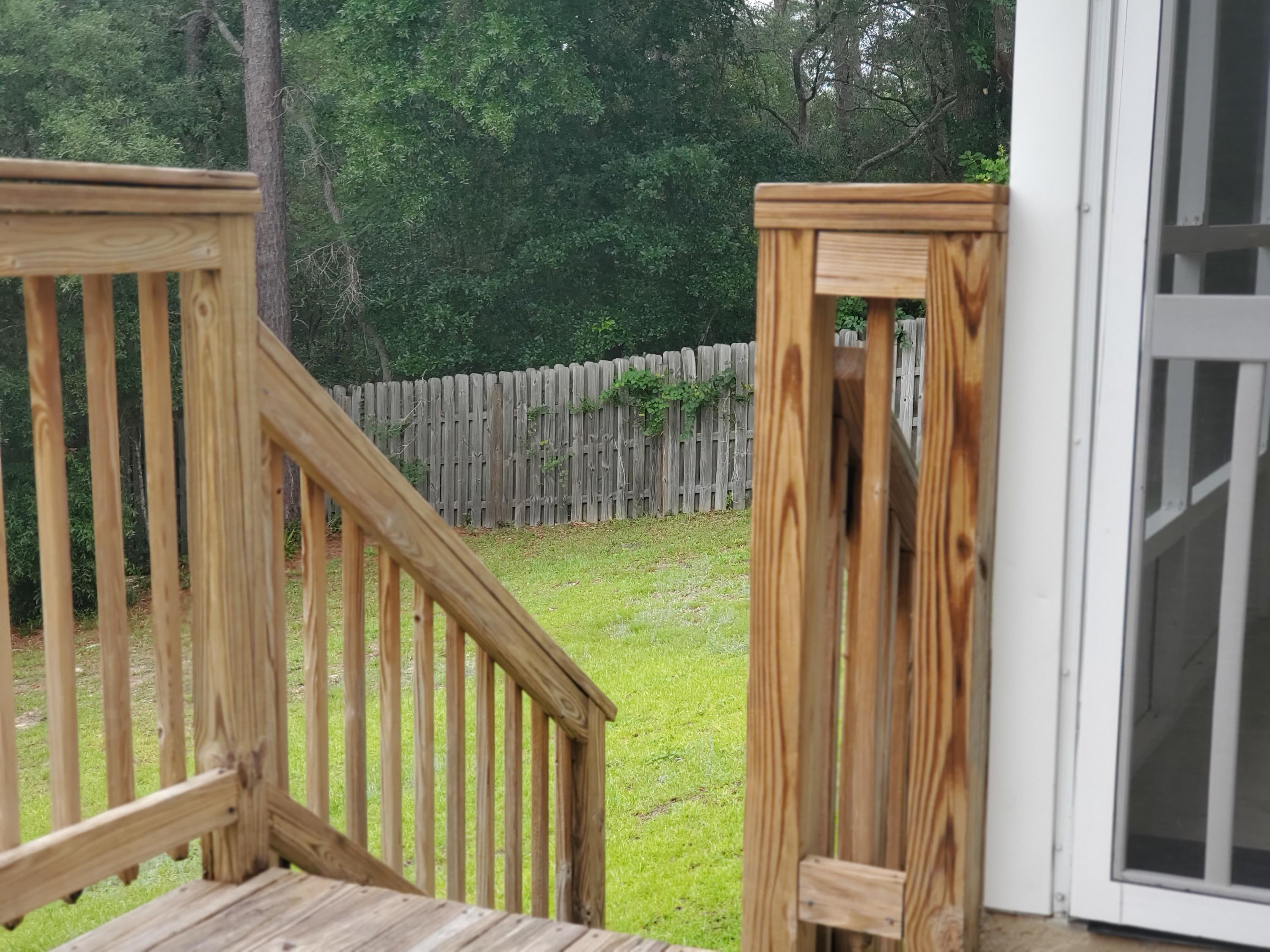 ROCKY BAYOU COUNTRY CLUB ESTATES 9 - Residential