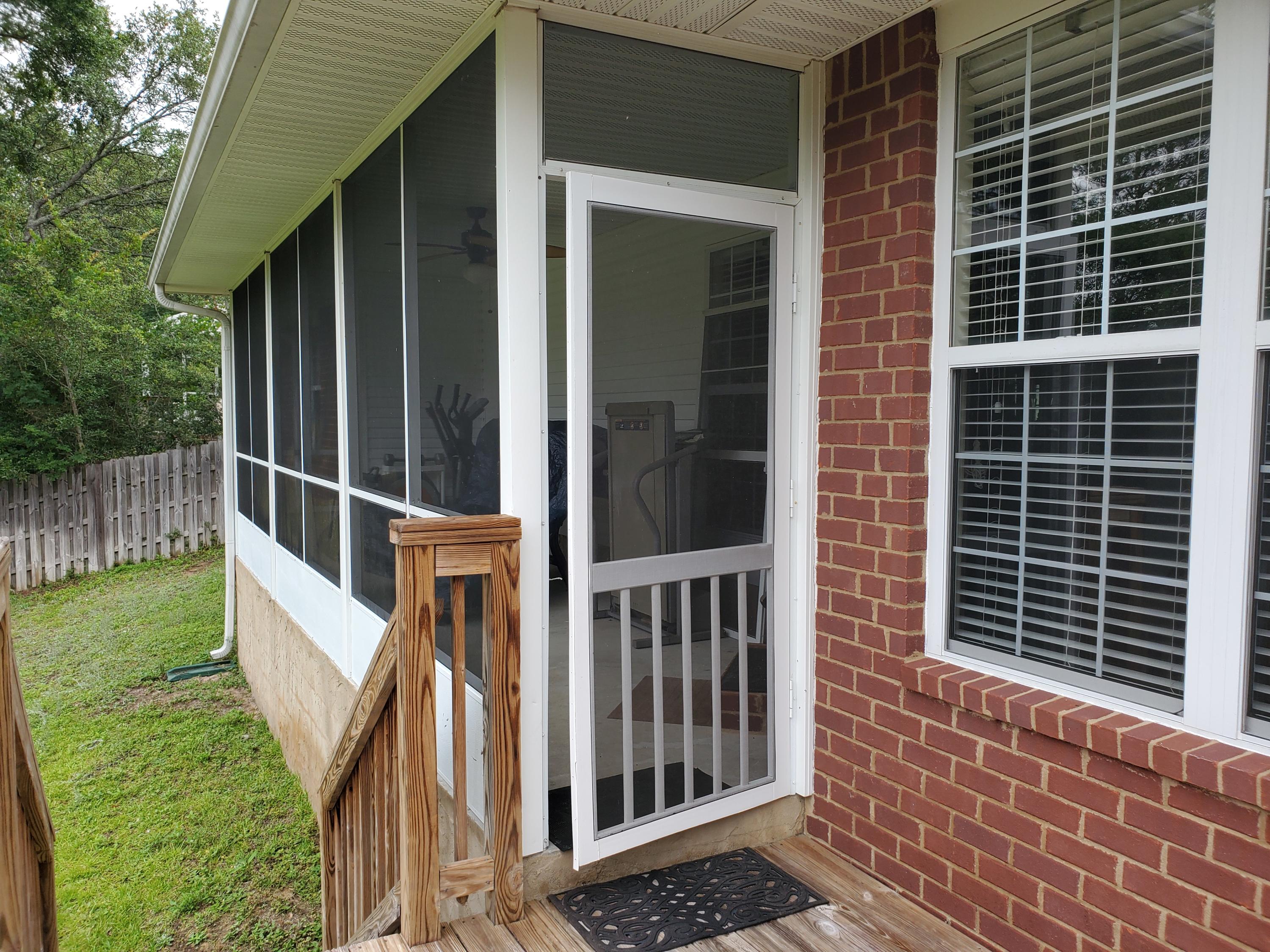 ROCKY BAYOU COUNTRY CLUB ESTATES 9 - Residential