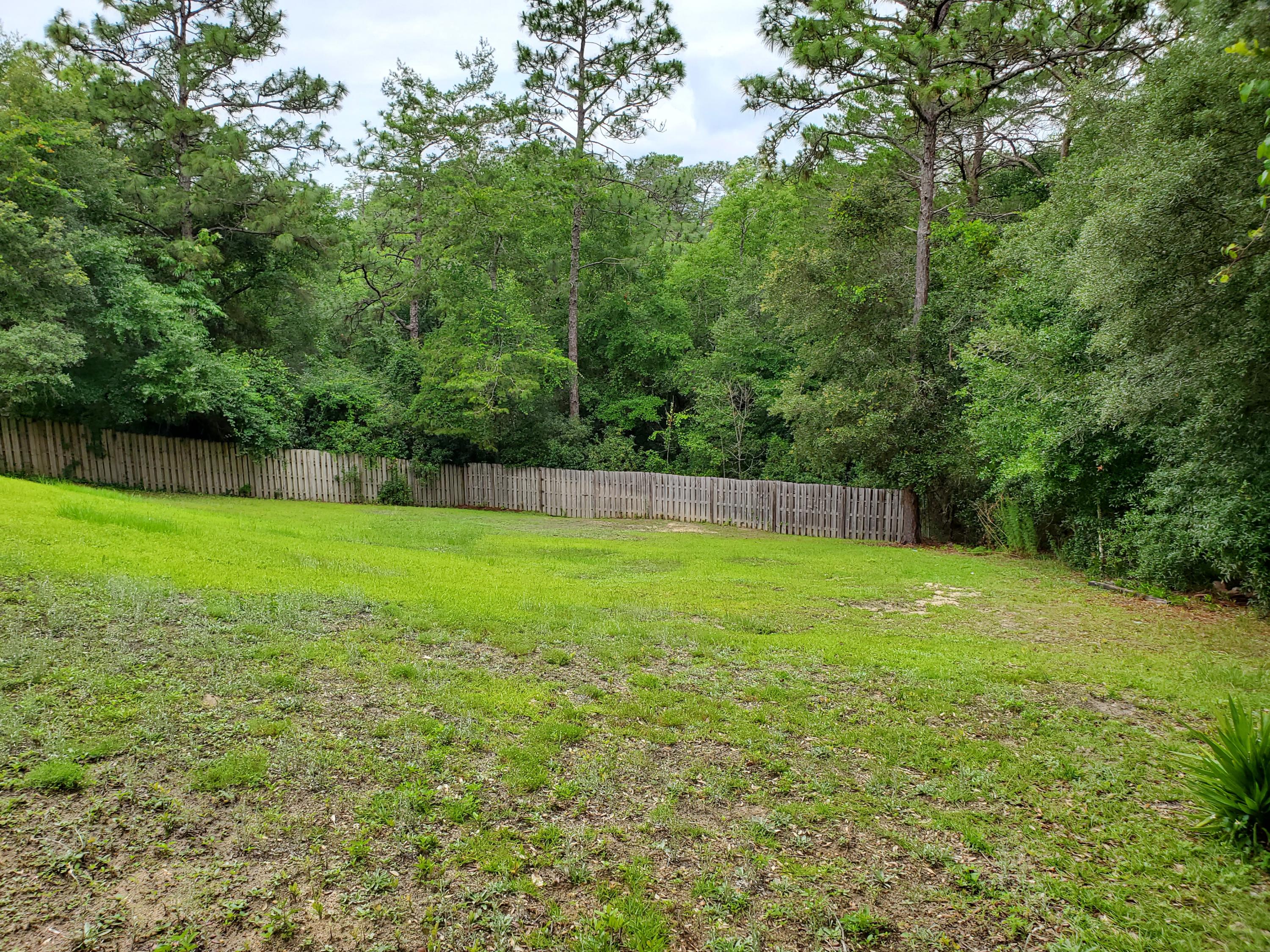 ROCKY BAYOU COUNTRY CLUB ESTATES 9 - Residential