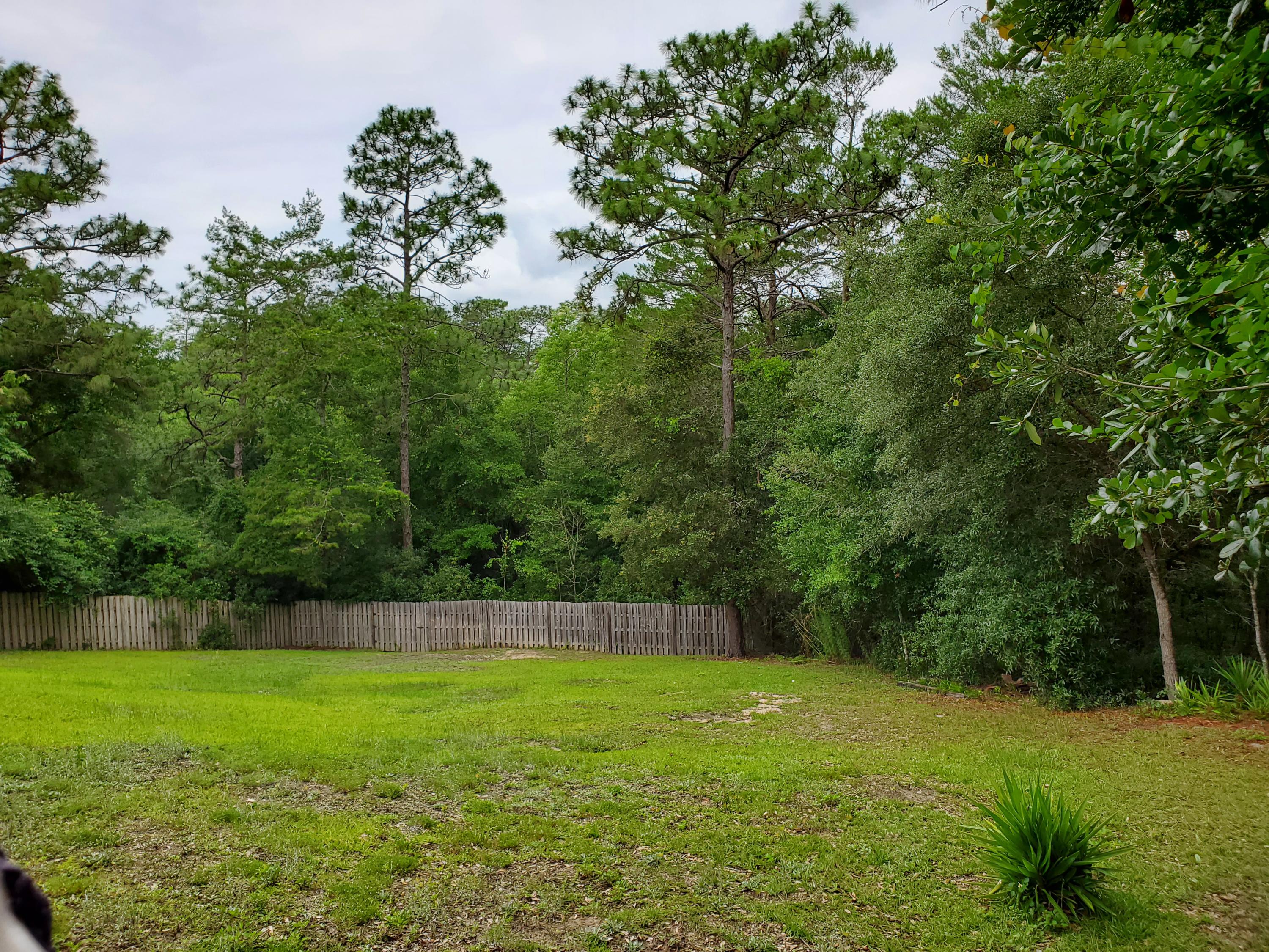 ROCKY BAYOU COUNTRY CLUB ESTATES 9 - Residential