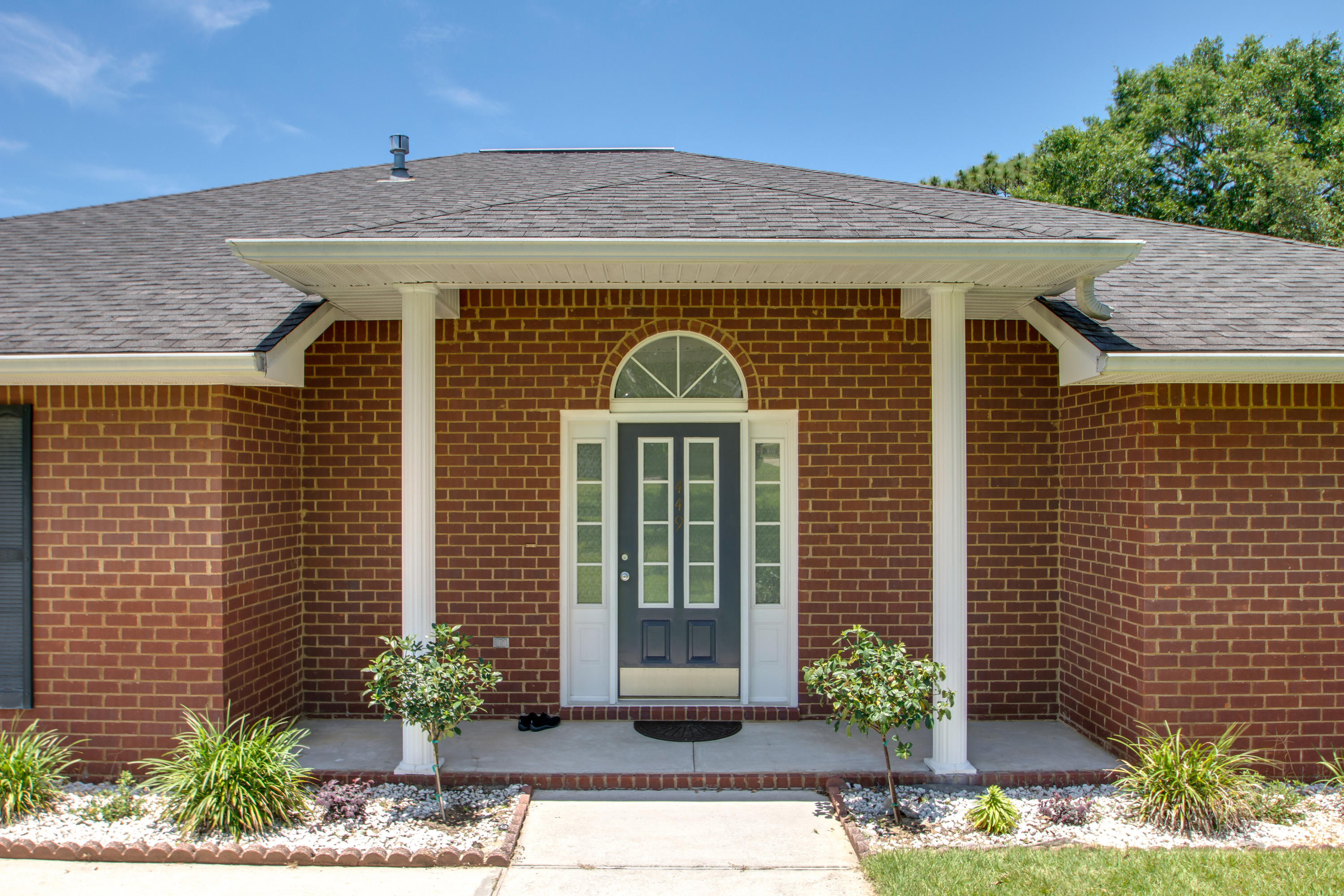 ROCKY BAYOU COUNTRY CLUB ESTATES 9 - Residential