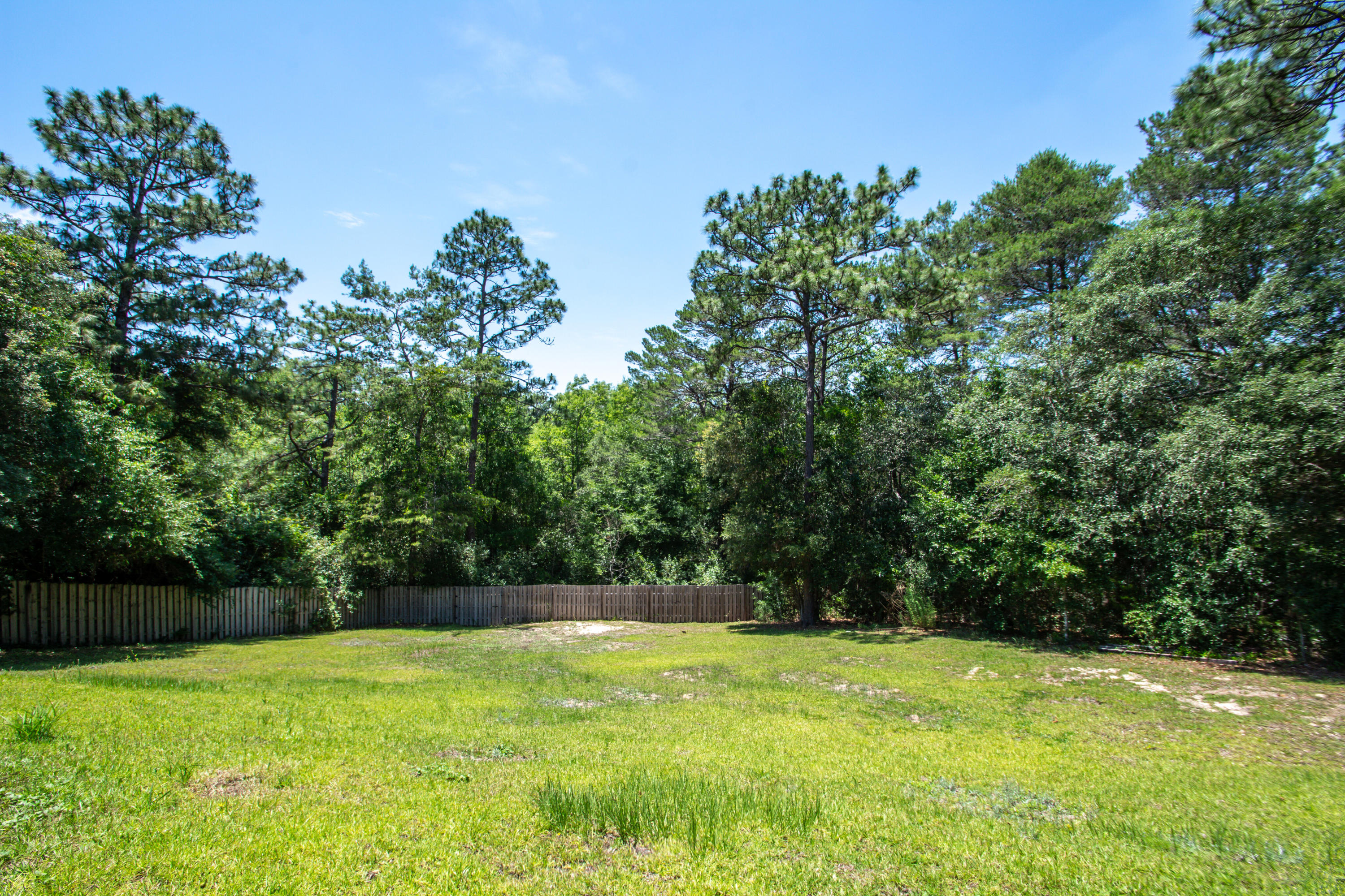 ROCKY BAYOU COUNTRY CLUB ESTATES 9 - Residential