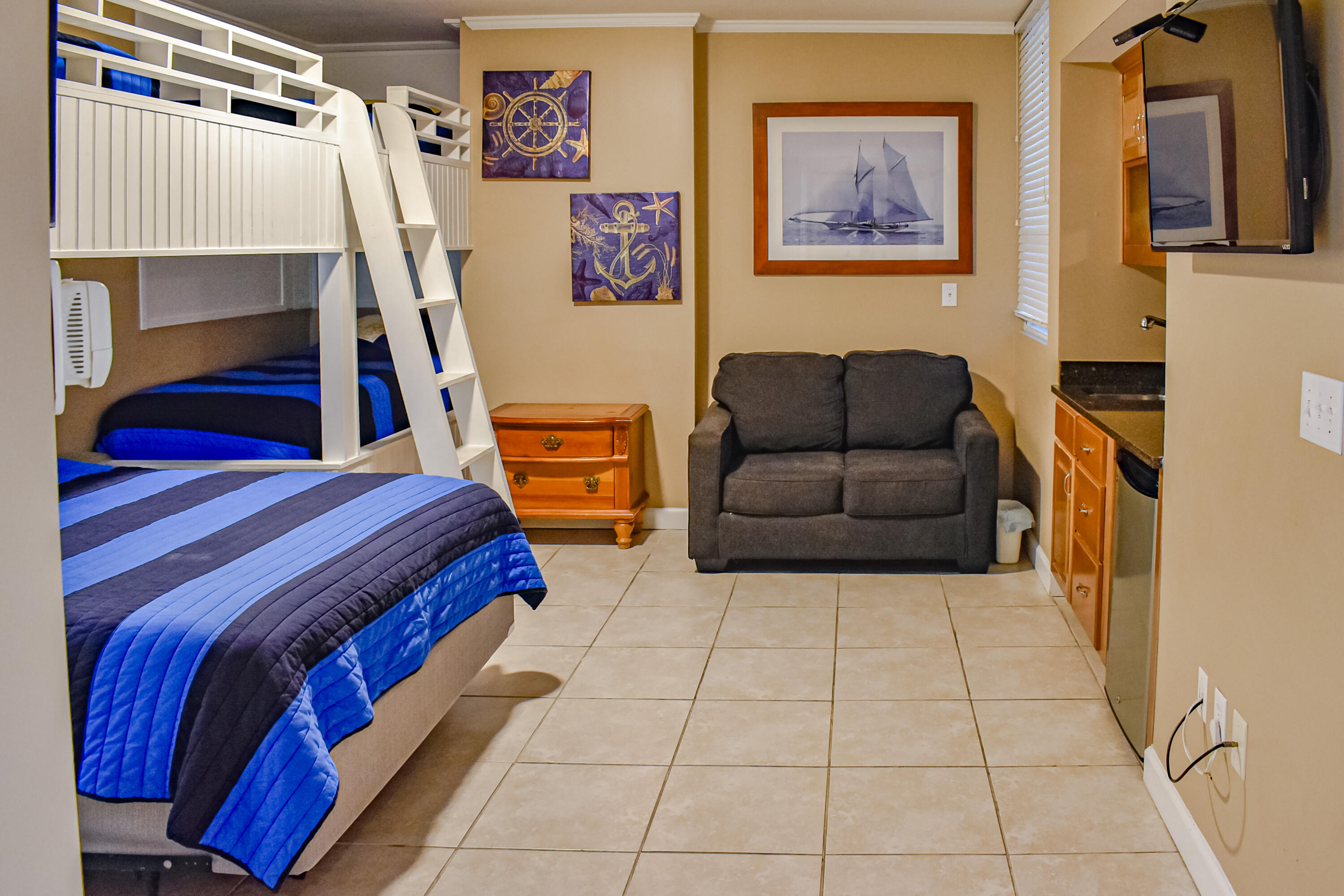 STERLING SHORES - Residential