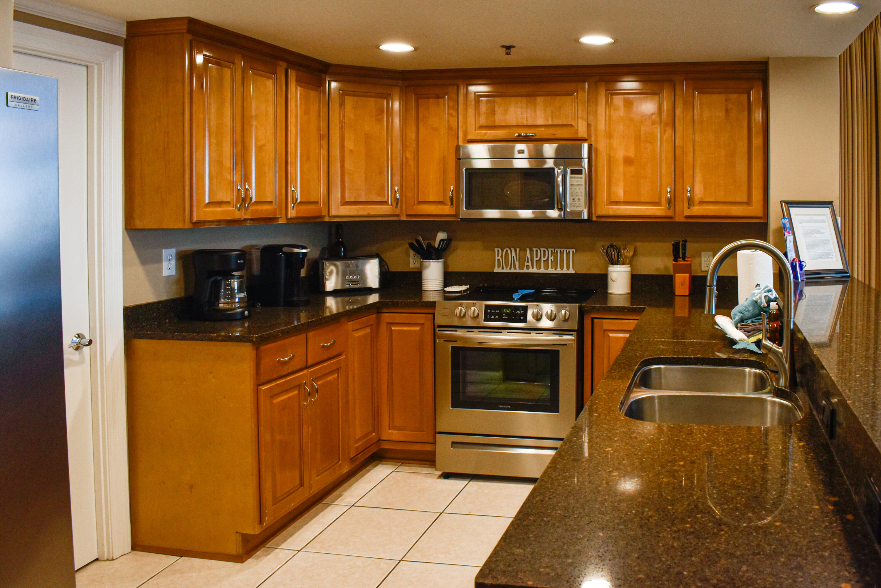 STERLING SHORES - Residential