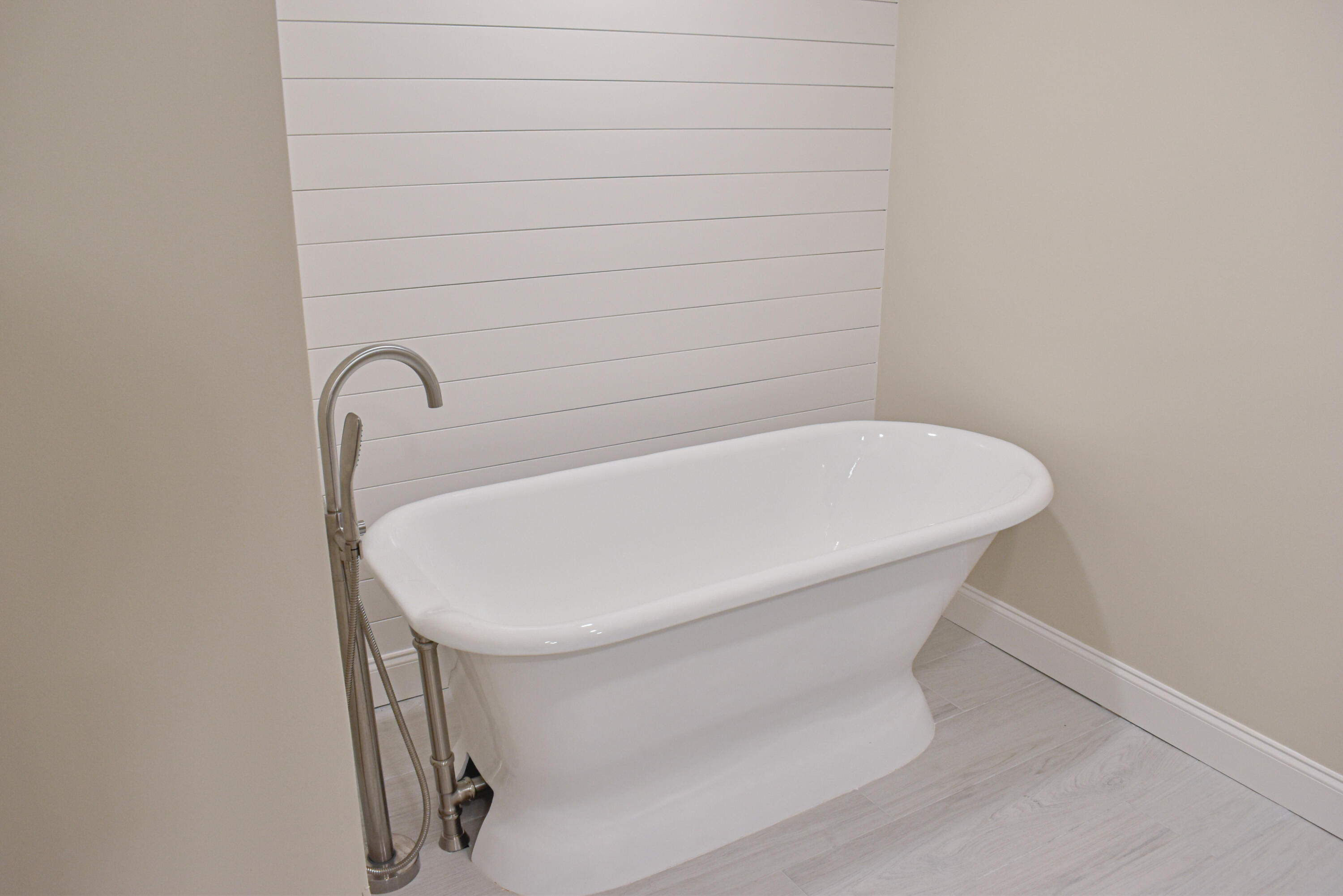 STERLING SHORES - Residential