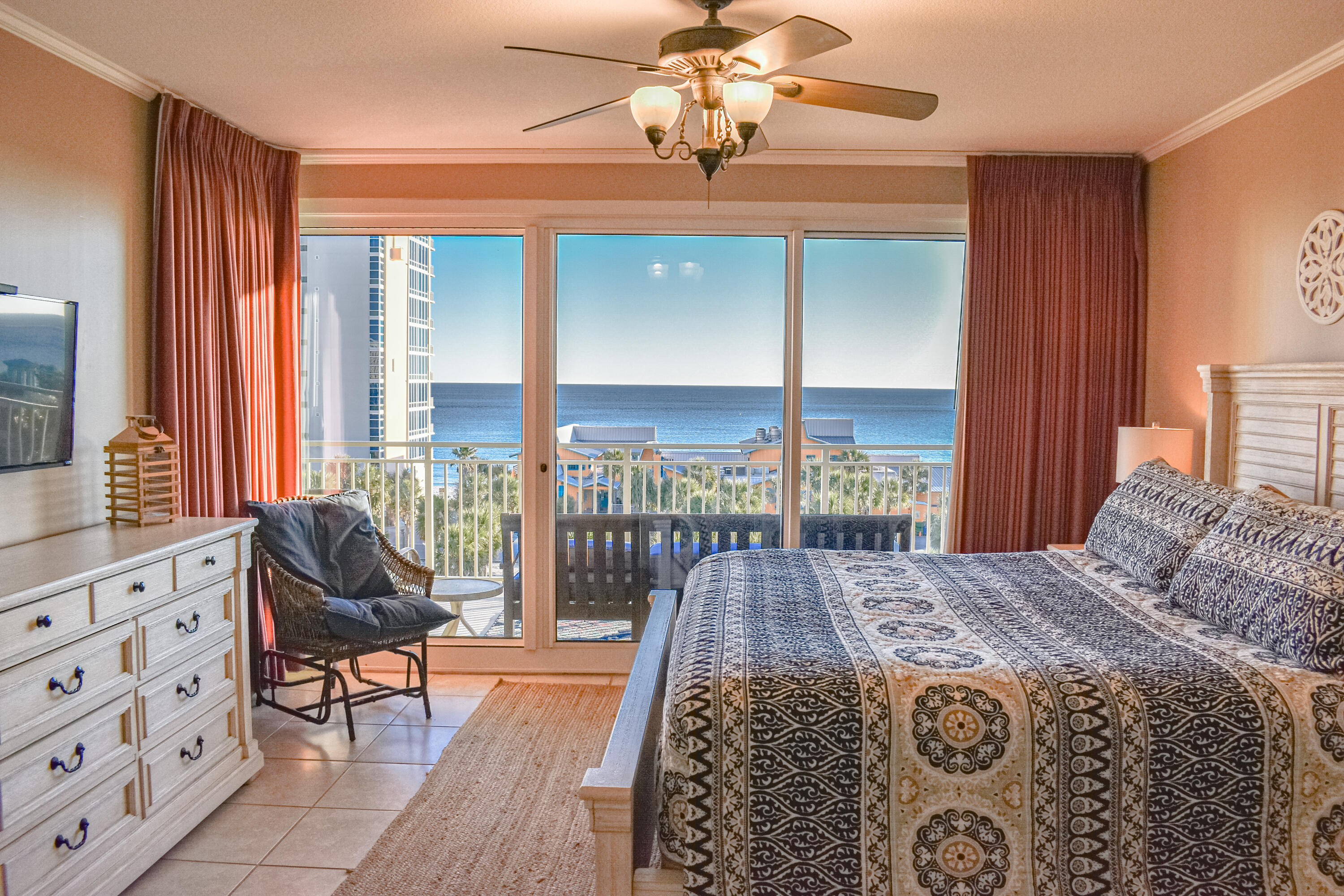 STERLING SHORES - Residential