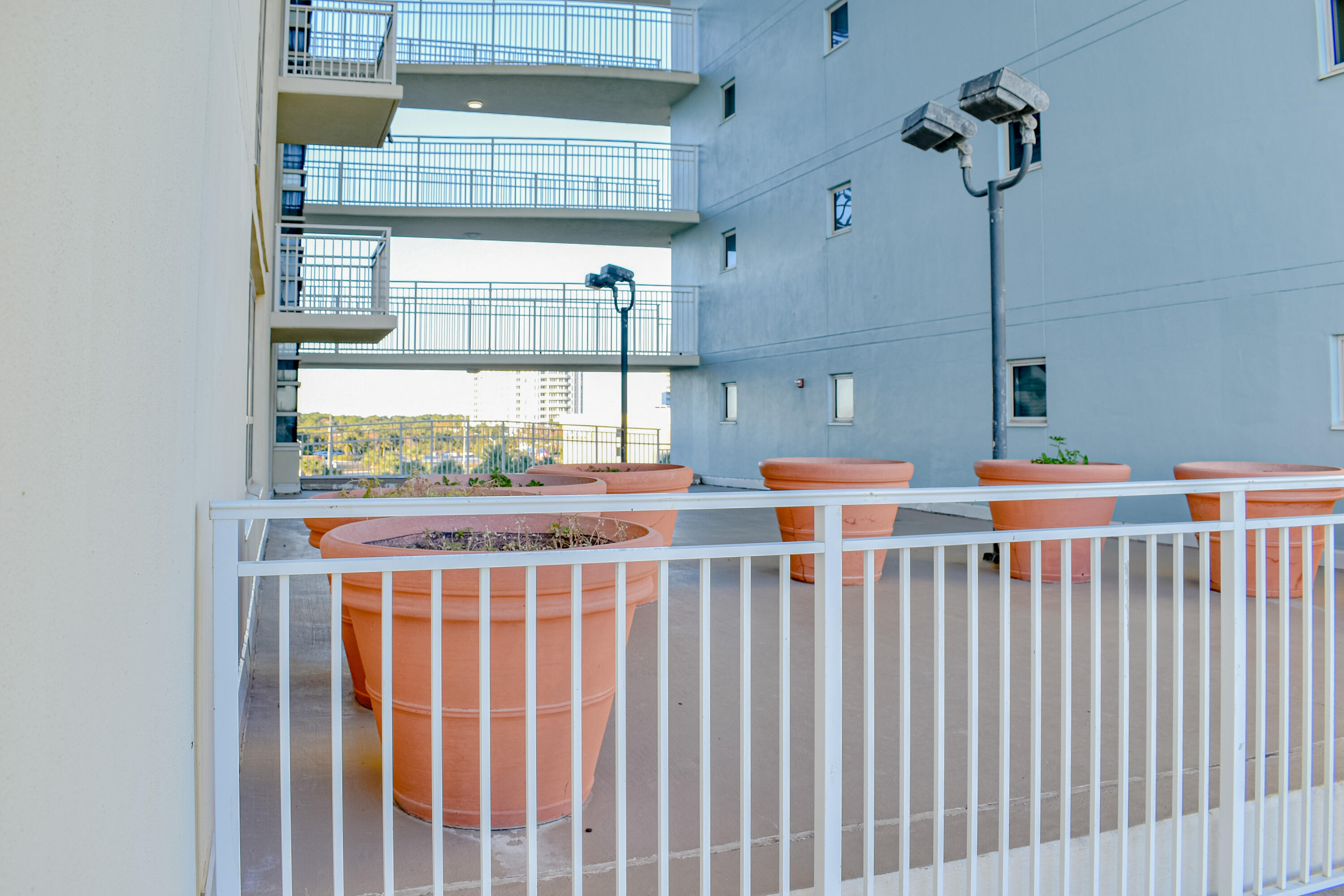 STERLING SHORES - Residential