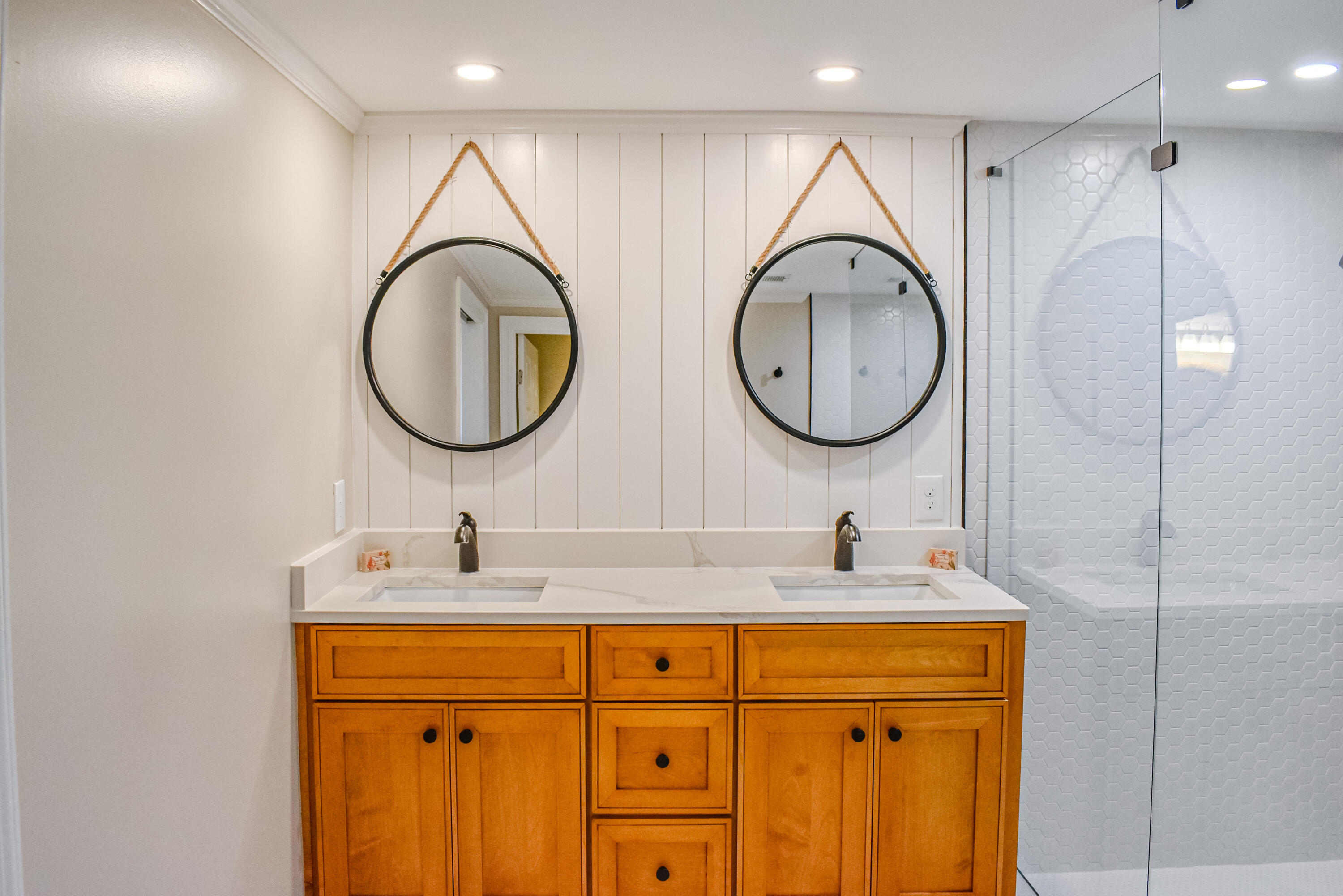 STERLING SHORES - Residential