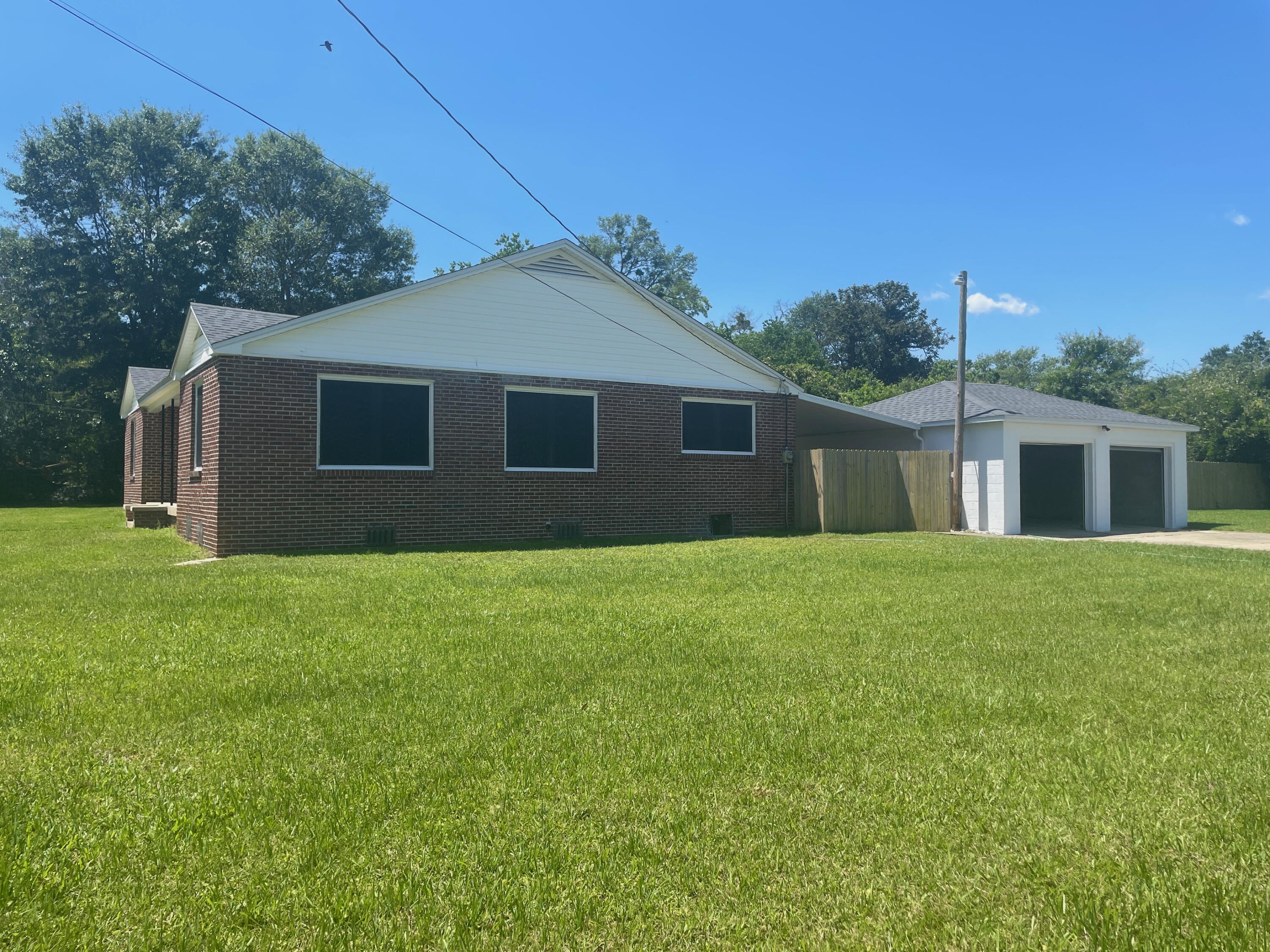 FIRST HARVESTERS HOMES - Residential