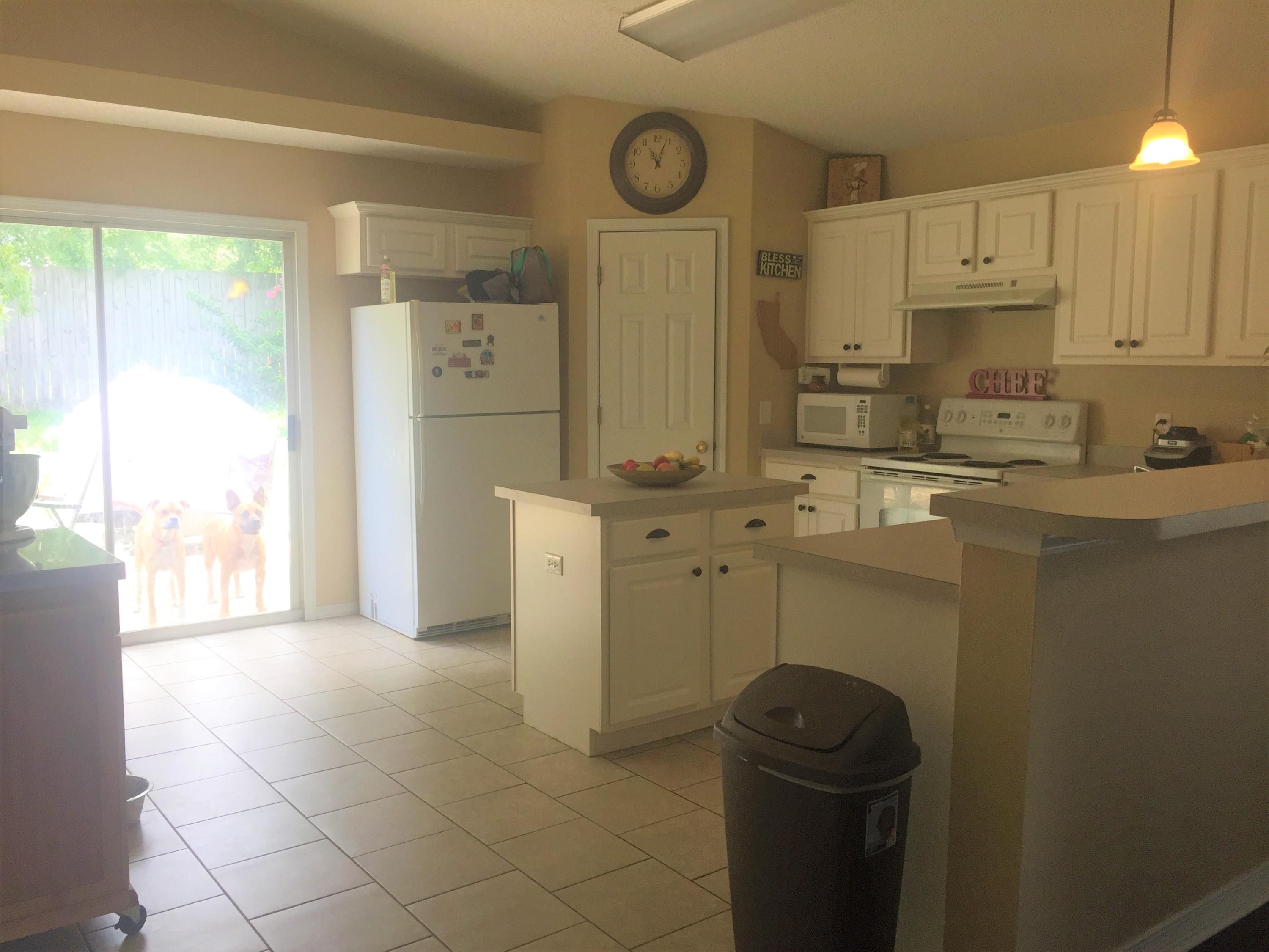 REDSTONE ESTATES - Residential Lease