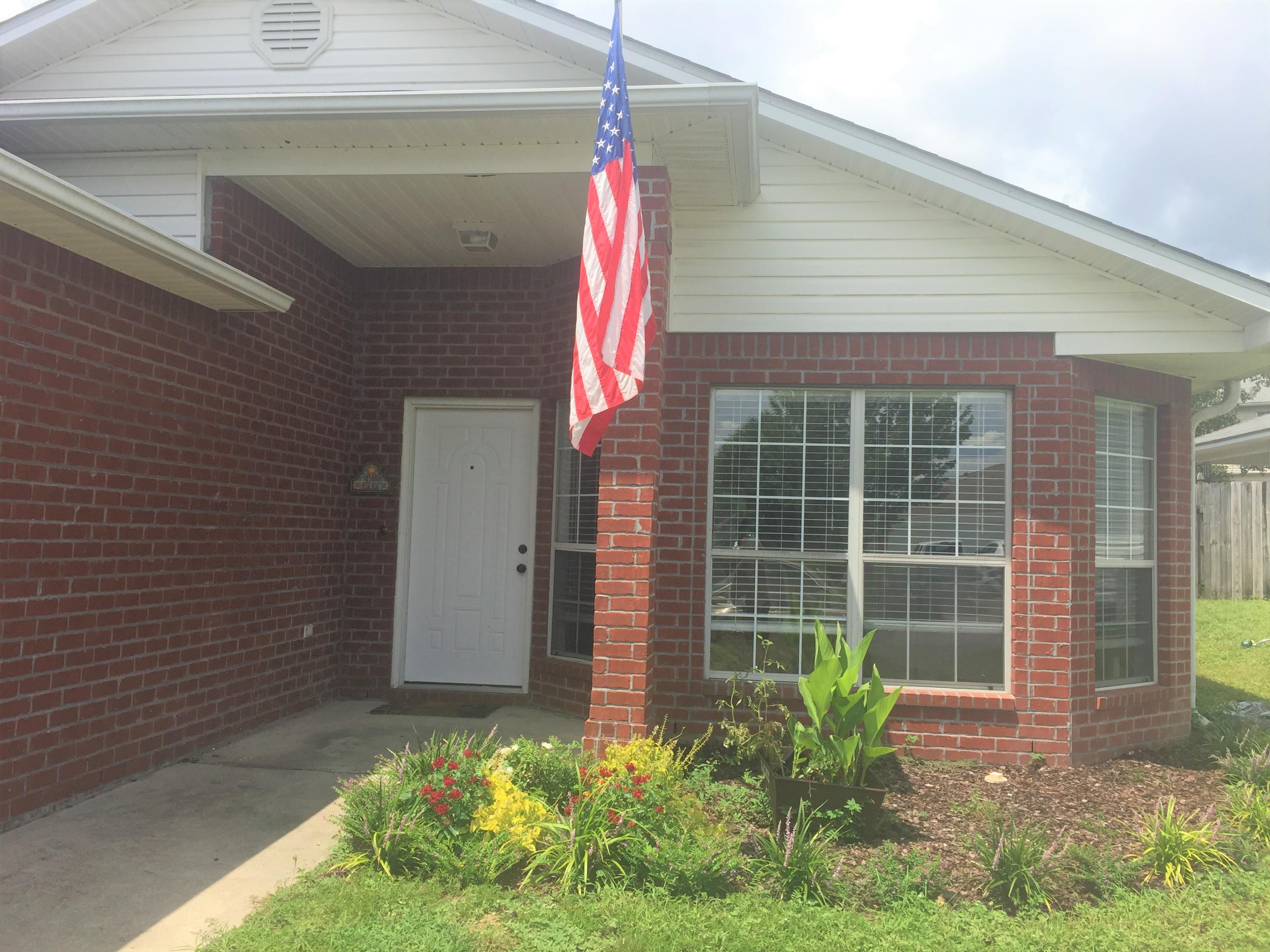 REDSTONE ESTATES - Residential Lease