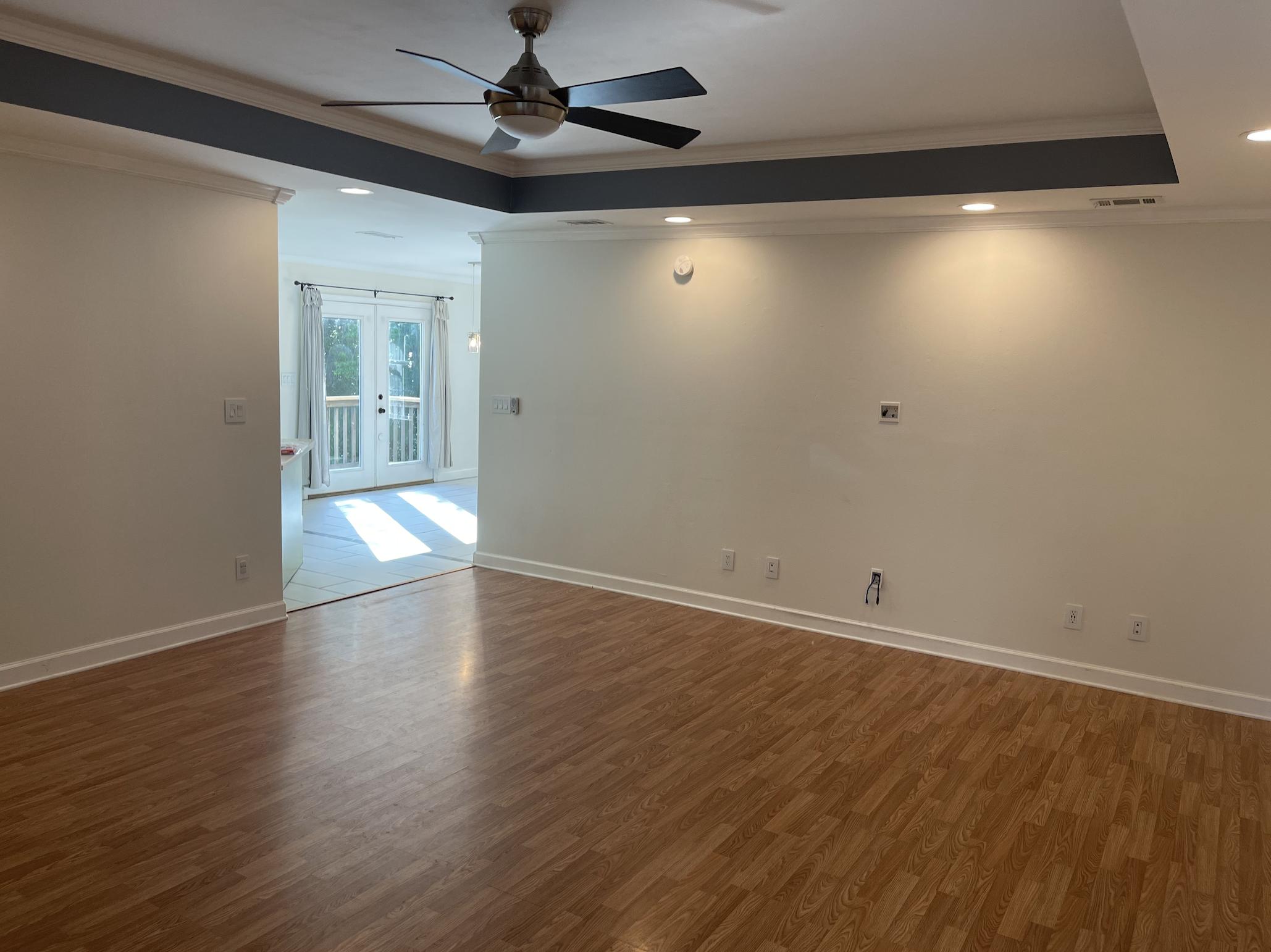 ROLLING HILLS ESTATES - Residential