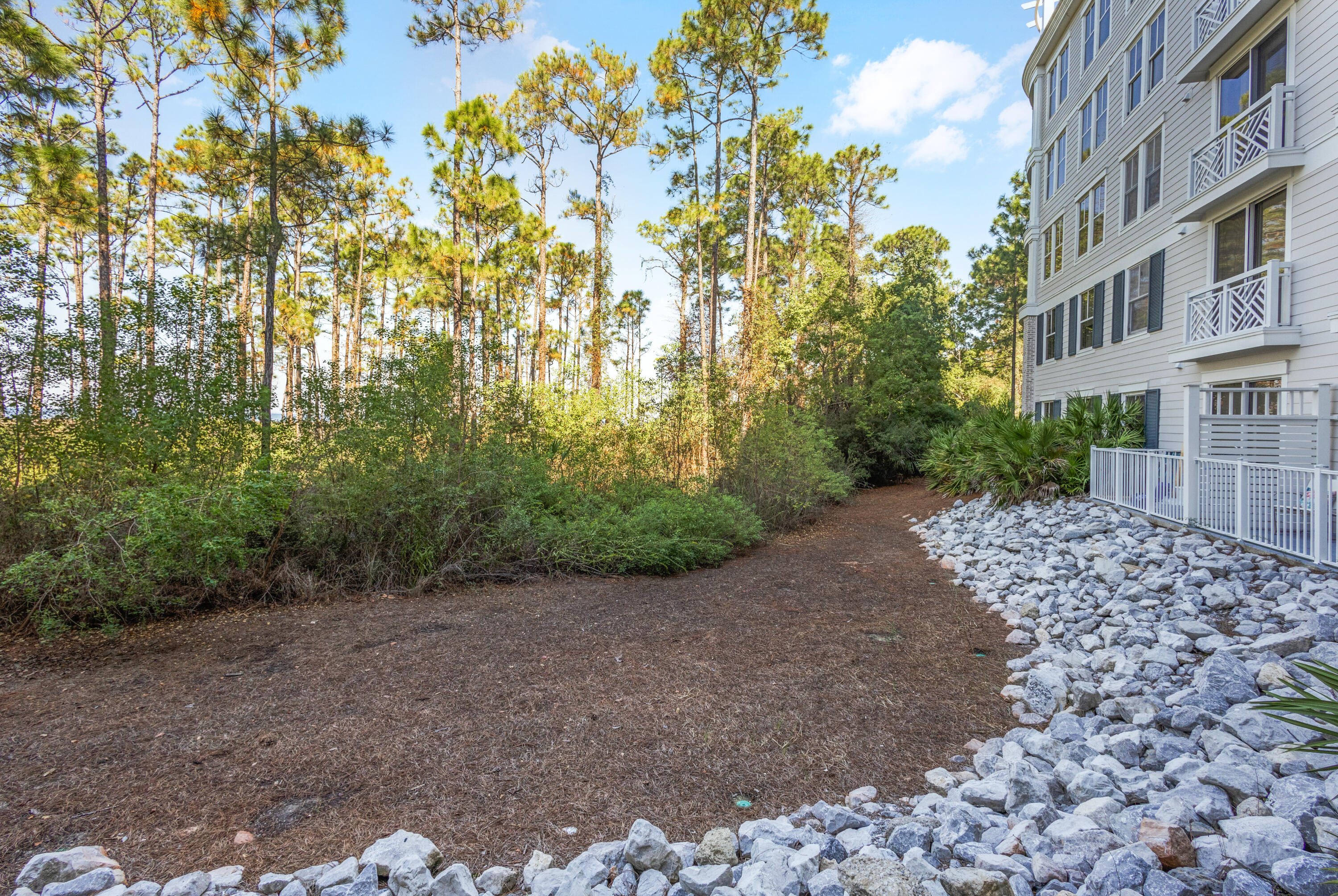 BAHIA CONDO - Residential