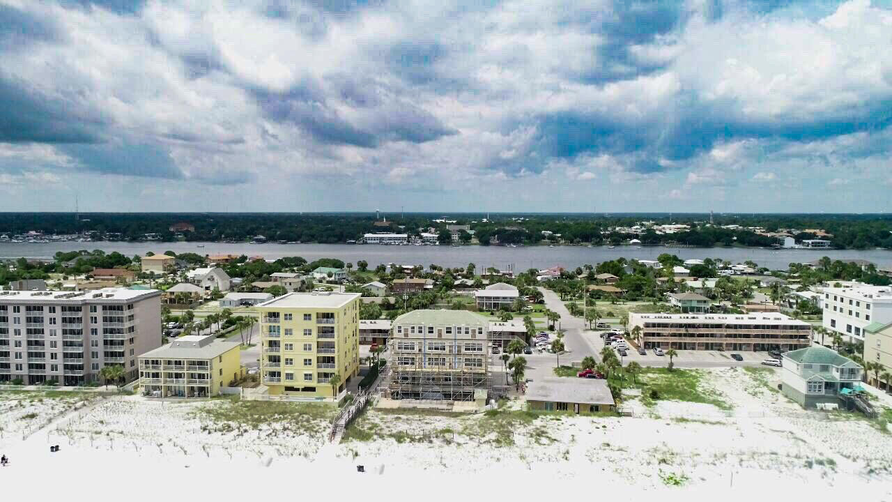 BLUE DOLPHIN CONDO - Residential