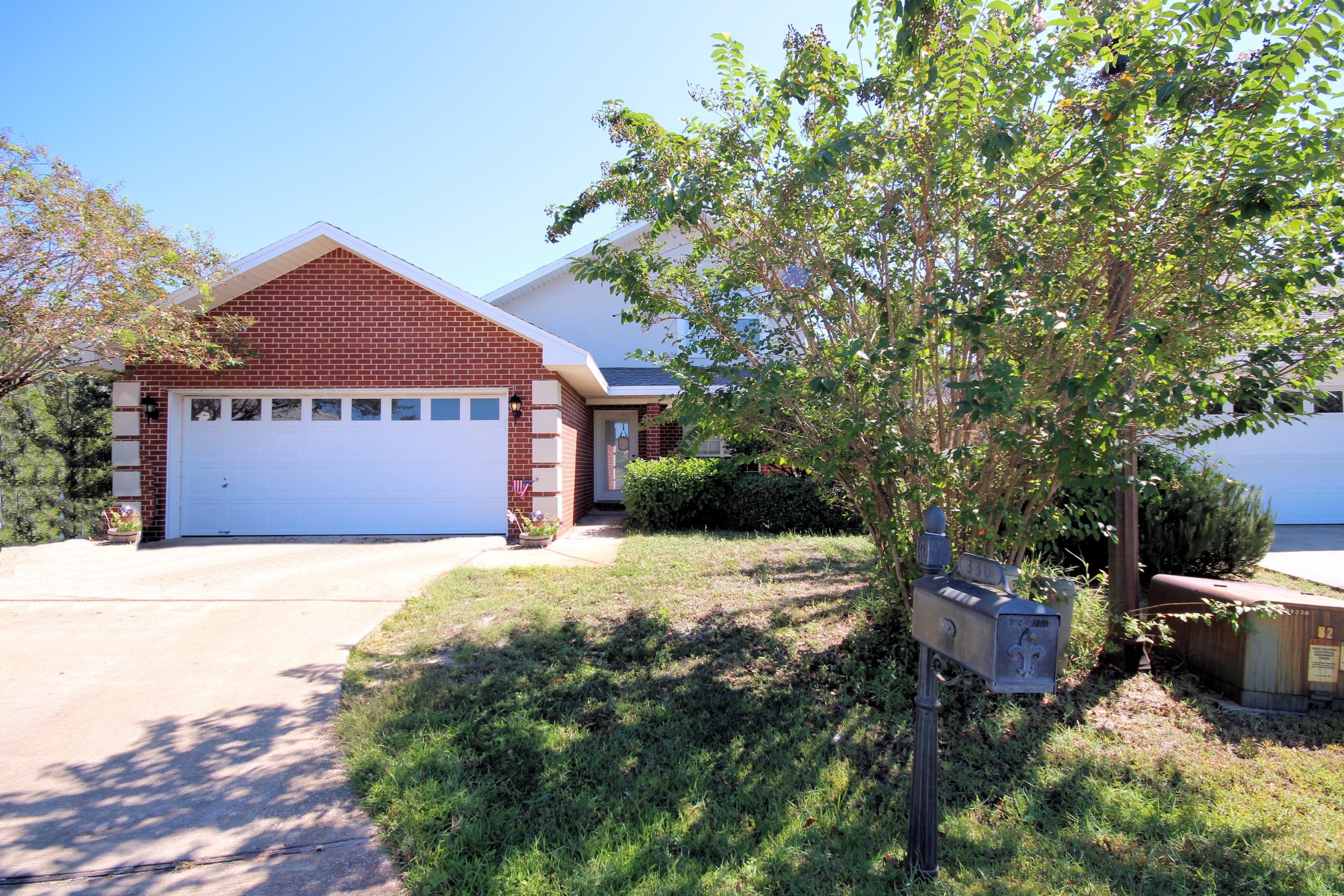 EMERALD LAKES PH III - Residential