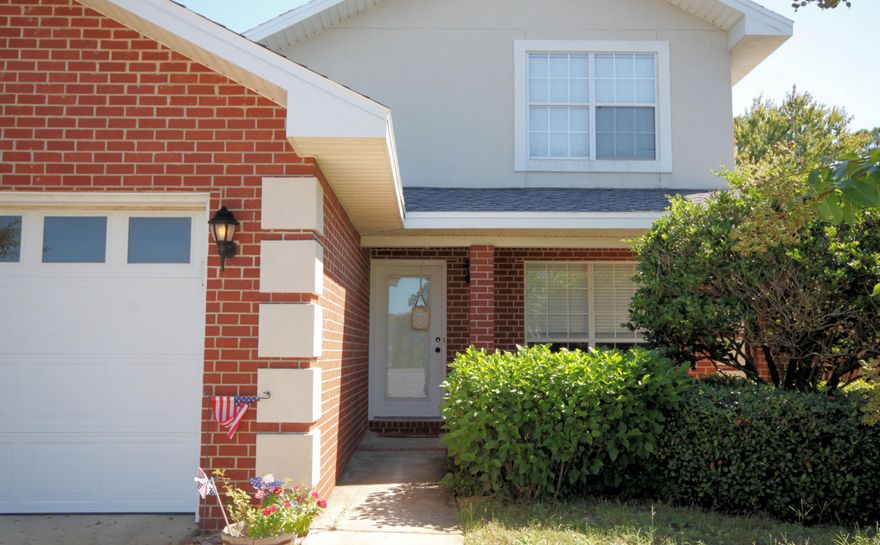 Great price for a 4 bedroom cul-de-sac home in Destin! Spacious home with master bedroom downstairs. Fenced backyard. Emerald Lakes offers homeowners a gated community, park, mini basketball shooting area, tennis courts, and pool.