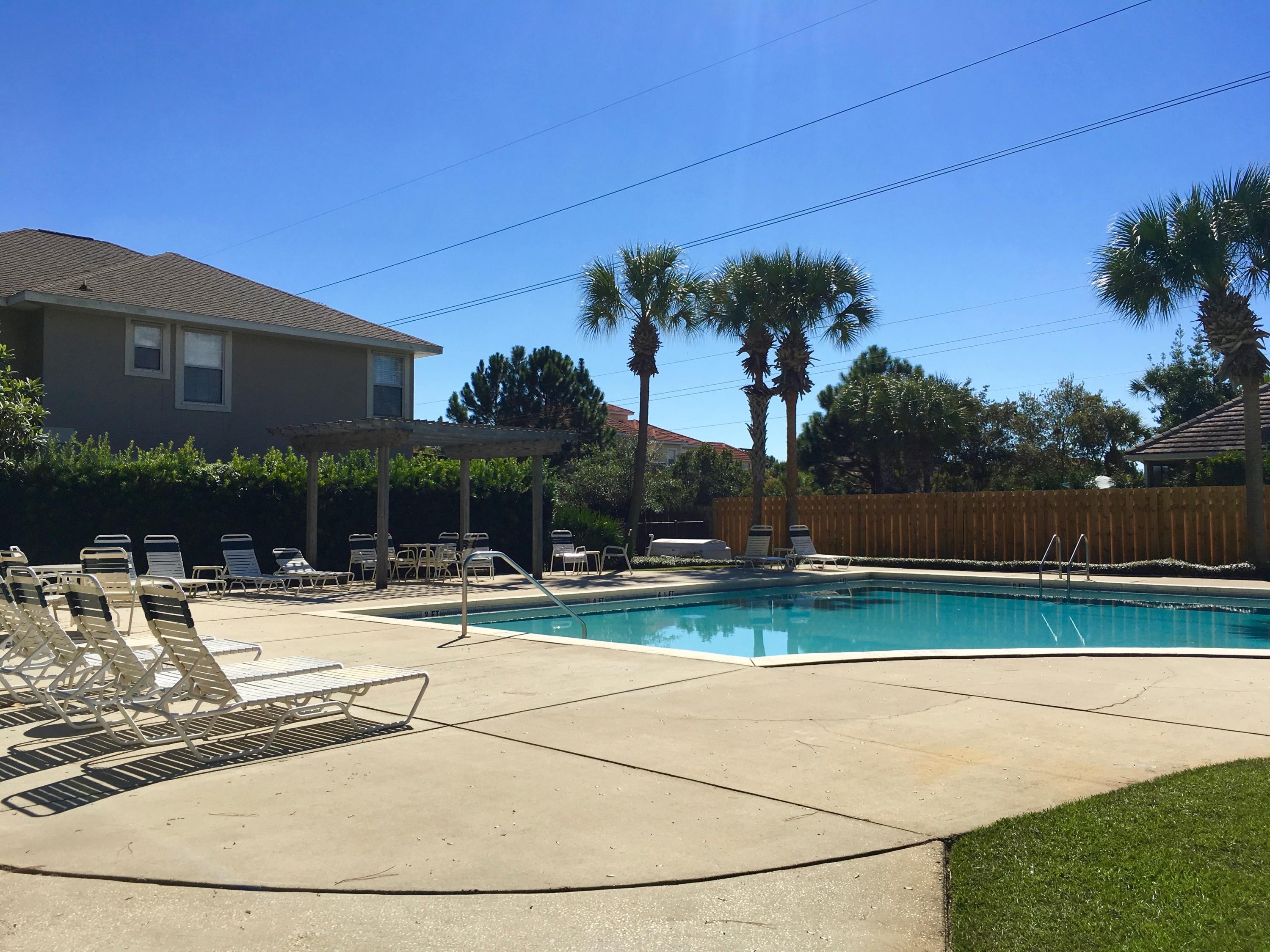 EMERALD LAKES PH III - Residential