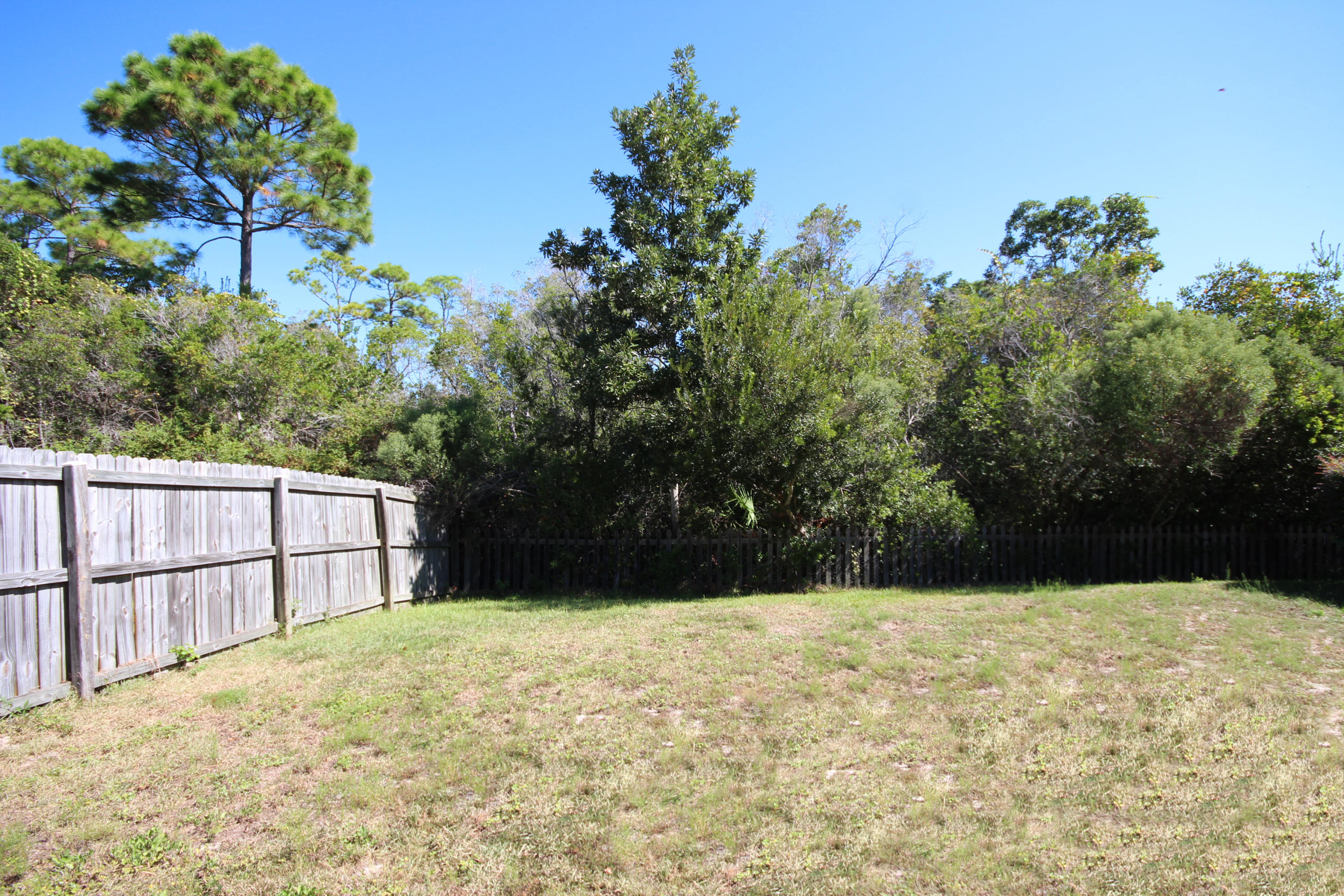 EMERALD LAKES PH III - Residential