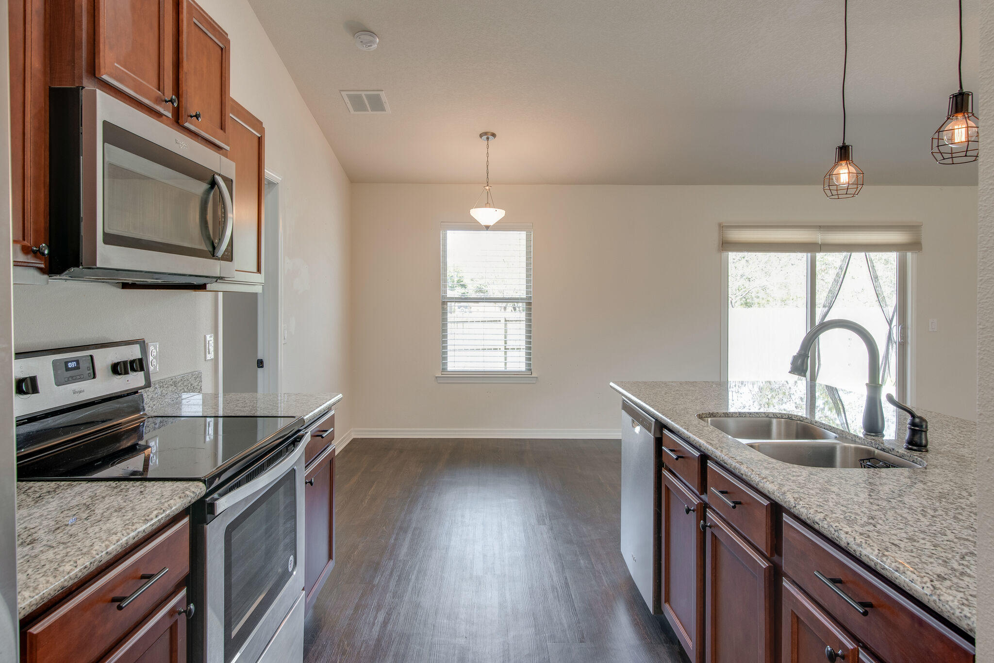 ALPINE BEACH - Residential