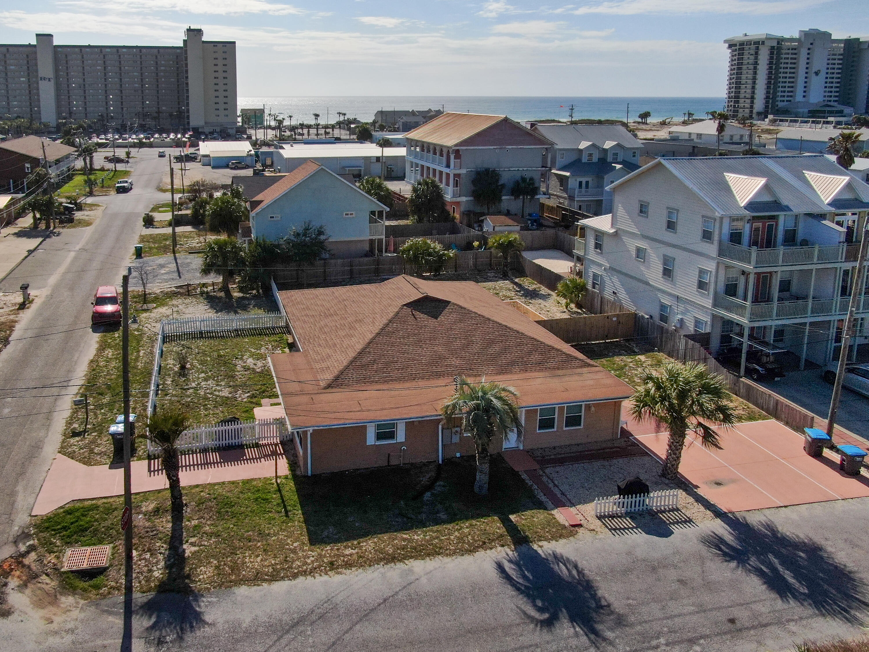 Biltmore Beach 1st Add - Residential