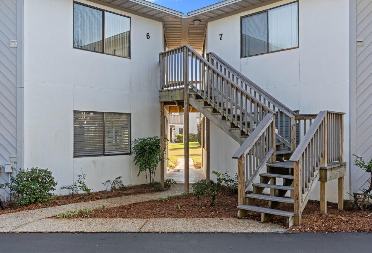 CRYSTAL VILLAGE CONDO PH 1 - Residential