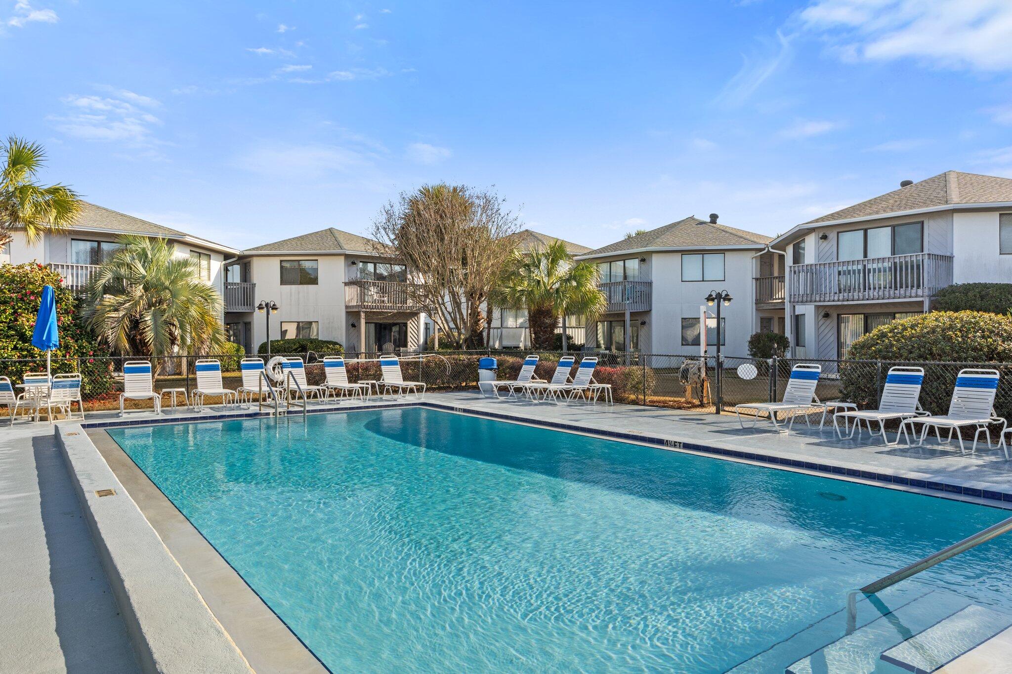 CRYSTAL VILLAGE CONDO PH 1 - Residential