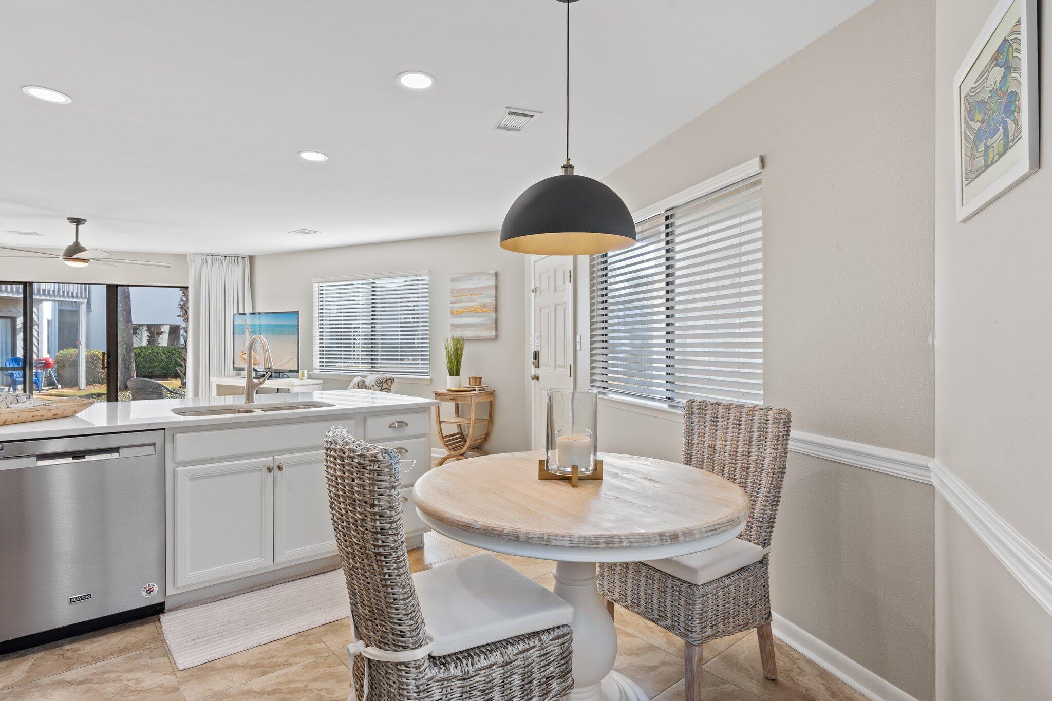 CRYSTAL VILLAGE CONDO PH 1 - Residential