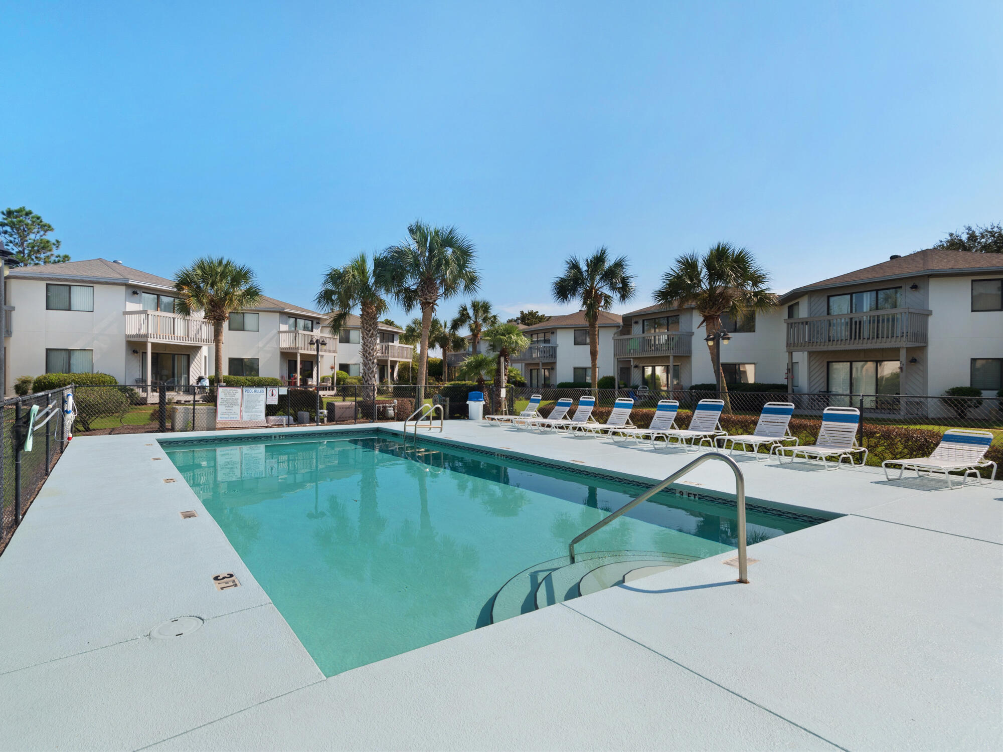 CRYSTAL VILLAGE CONDO PH 1 - Residential