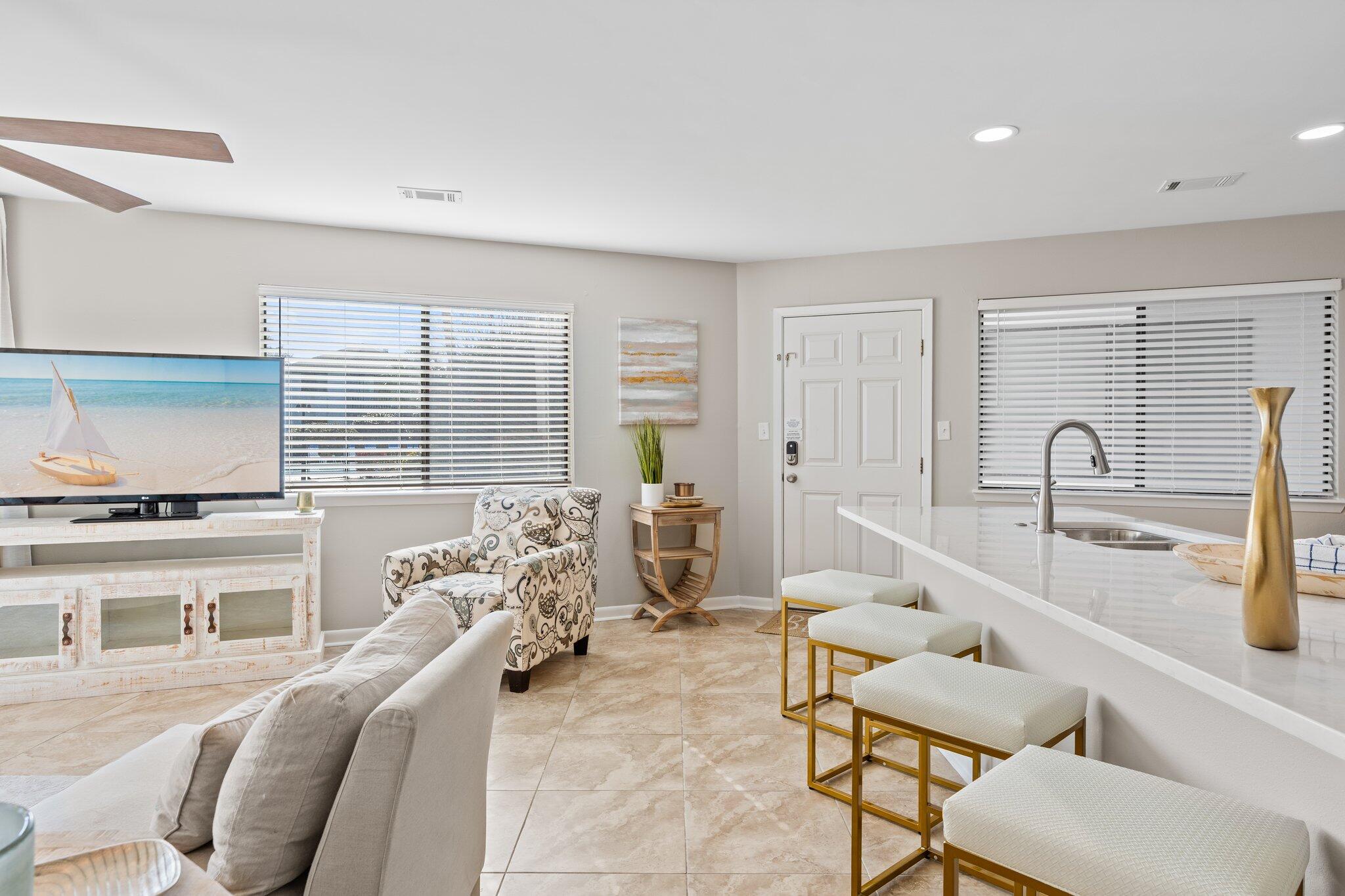 CRYSTAL VILLAGE CONDO PH 1 - Residential